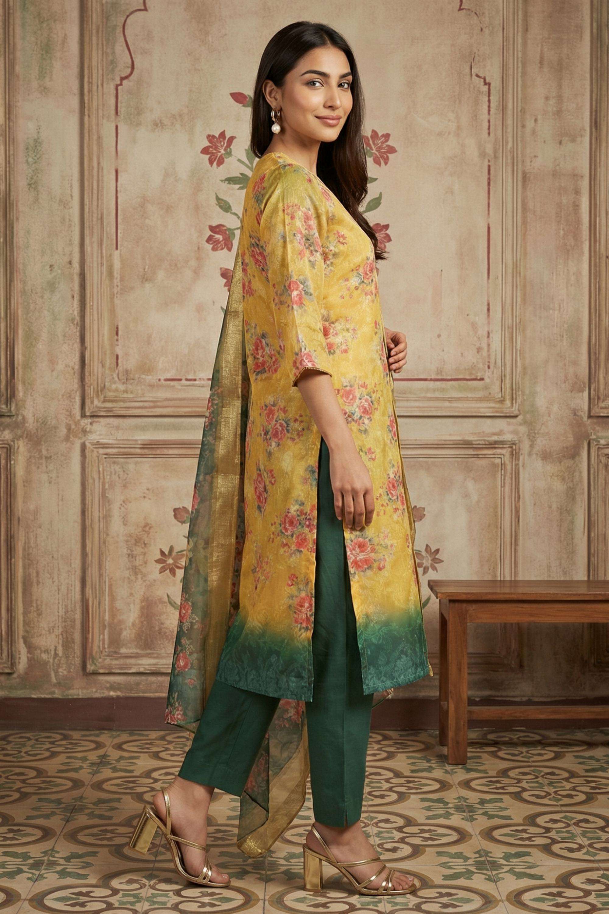Floral-Blended-Fabric-V-Neck-Women-Kurta-with-Pant-and-Dupatta
