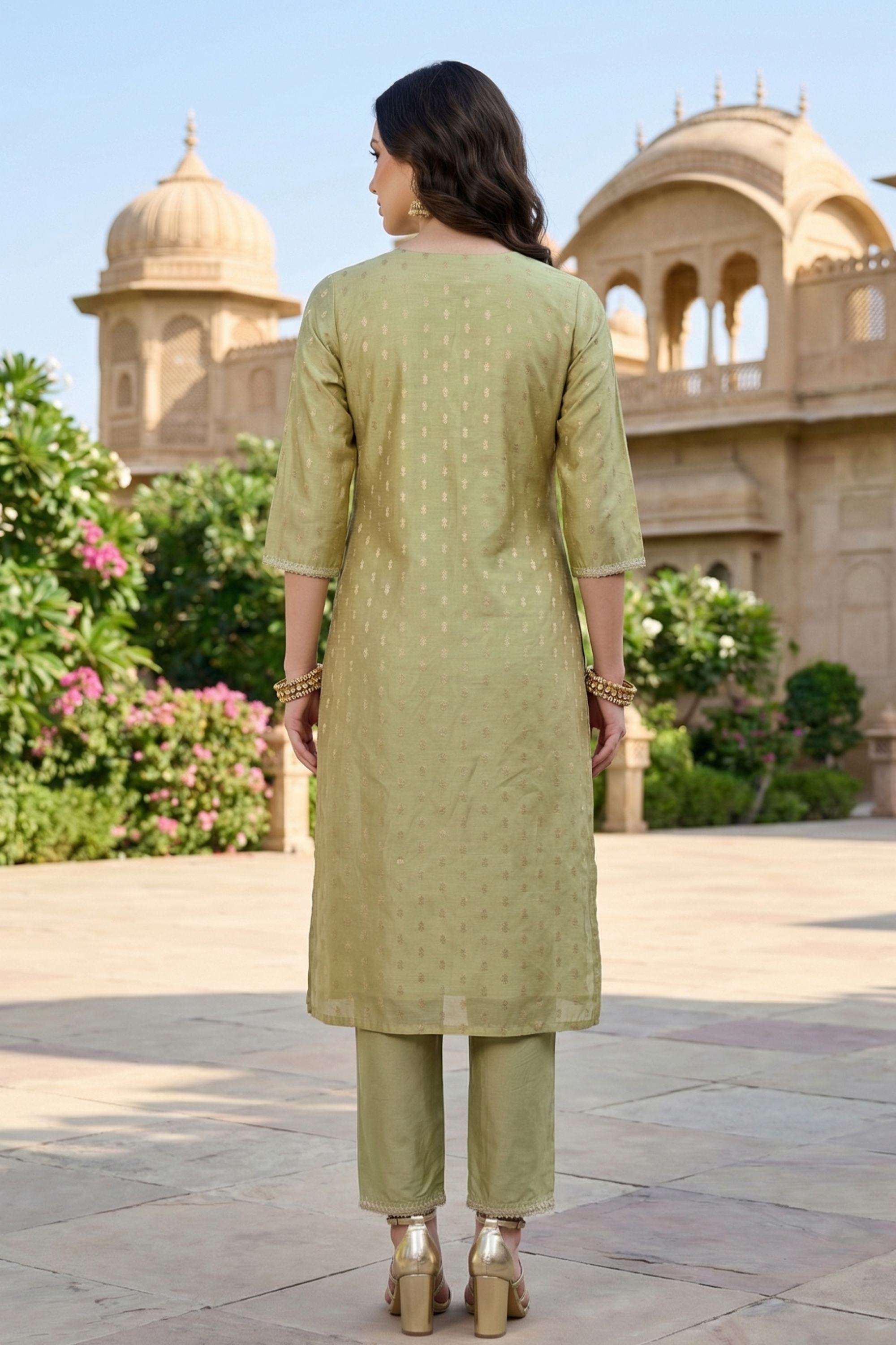 Textured-Chanderi-Collared-Women-Kurta-with-Pant