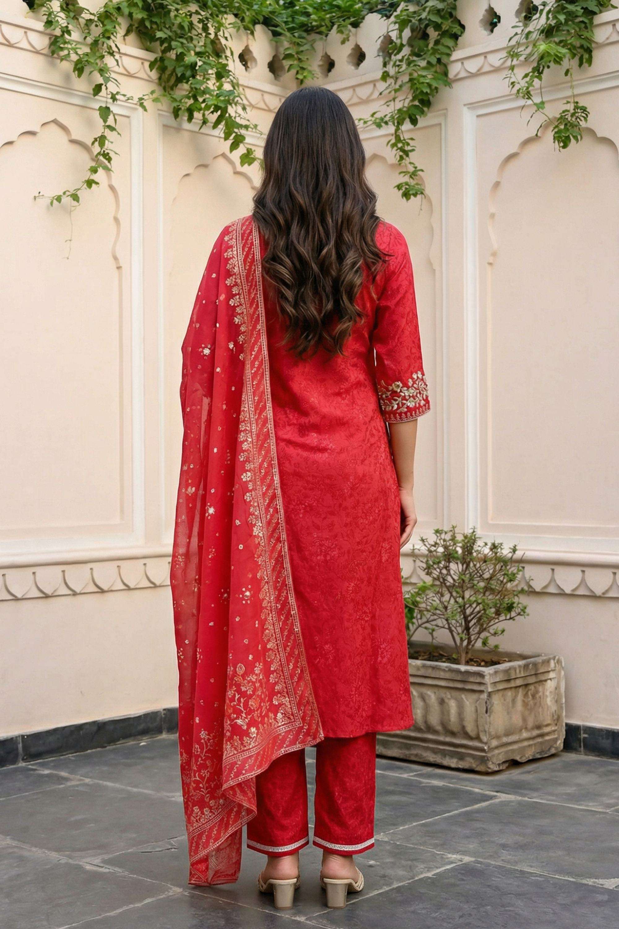 Floral-Crepe-Round-Neck-Women-Kurta-with-Pant-and-Dupatta