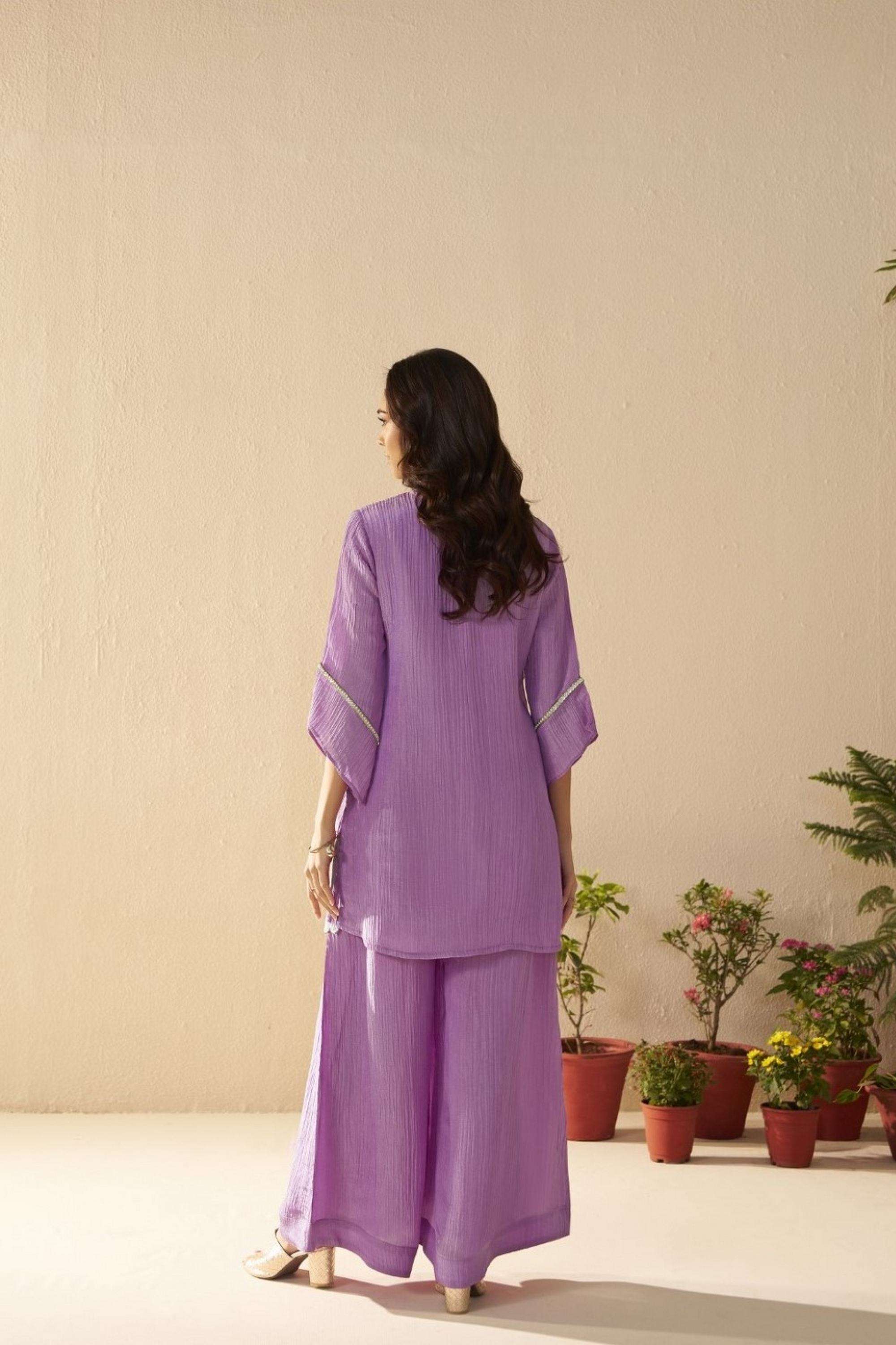 Solid-Viscose-V-Neck-Women-Kurta-with-Palazzo