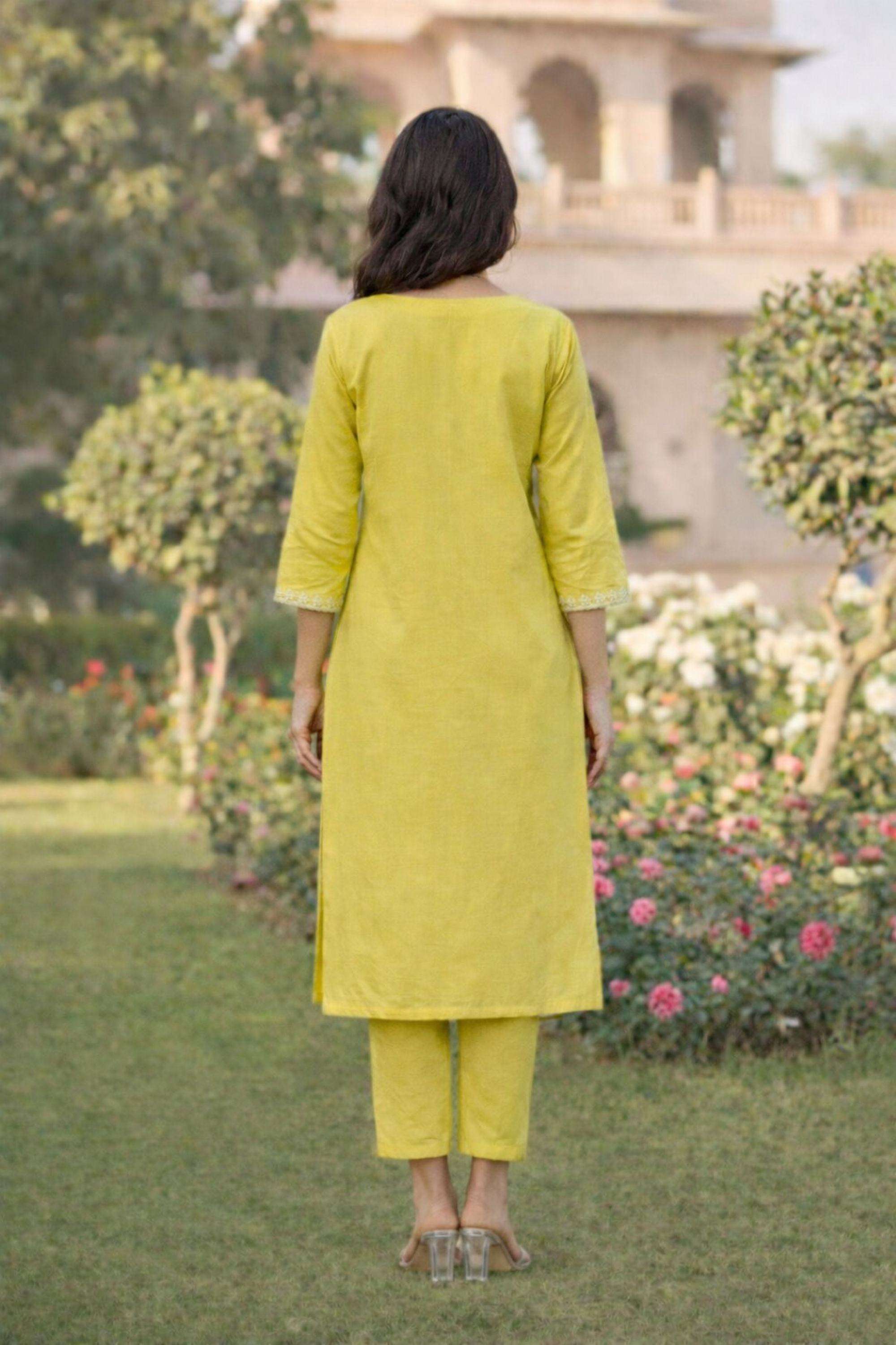 Embroidered-Cotton-Blend-Round-Neck-Women-Kurta-with-Pant-and-Dupatta