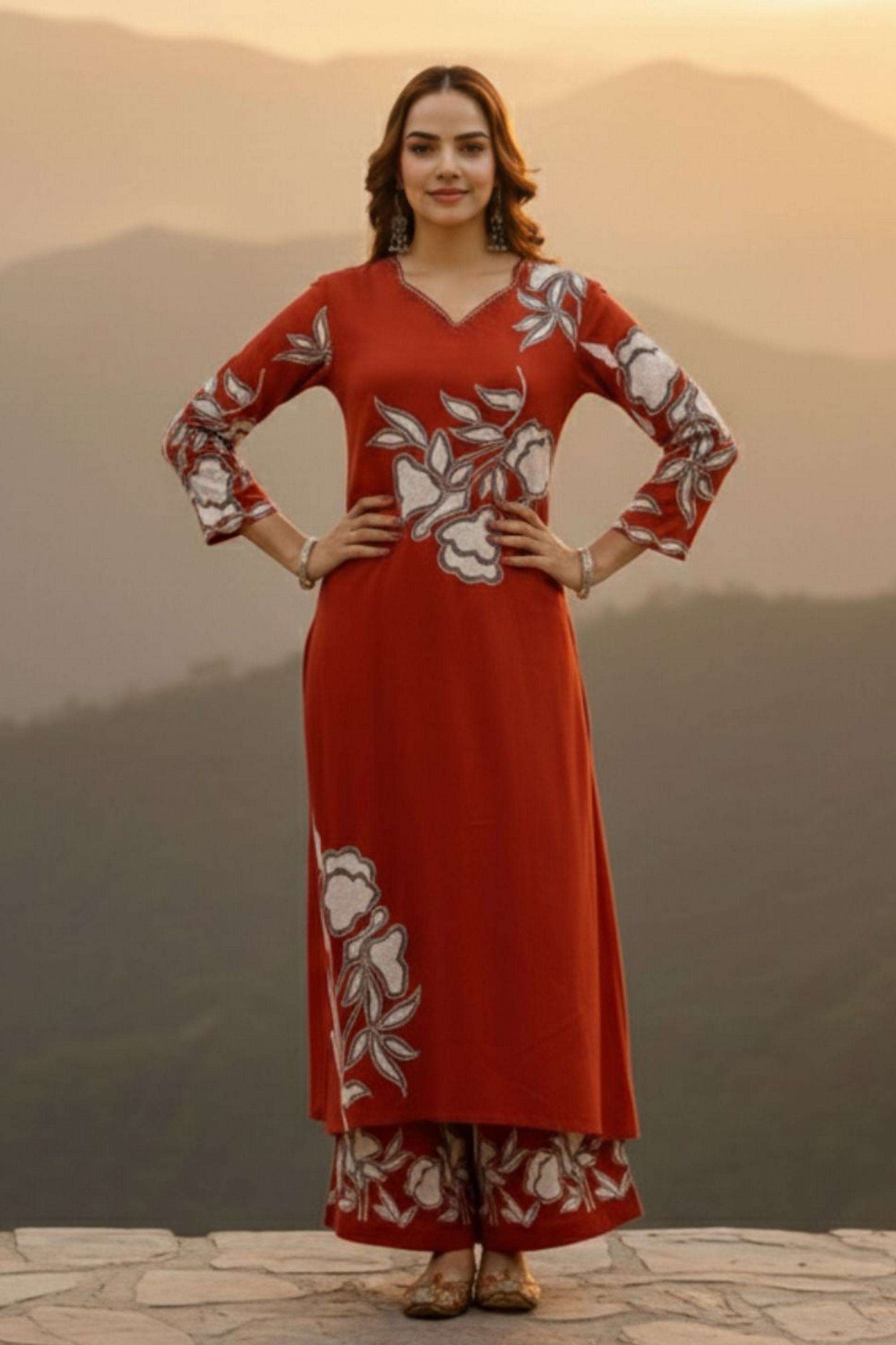 Printed-Cotton-Sweetheart-Neck-Women-Kurta-with-Pant