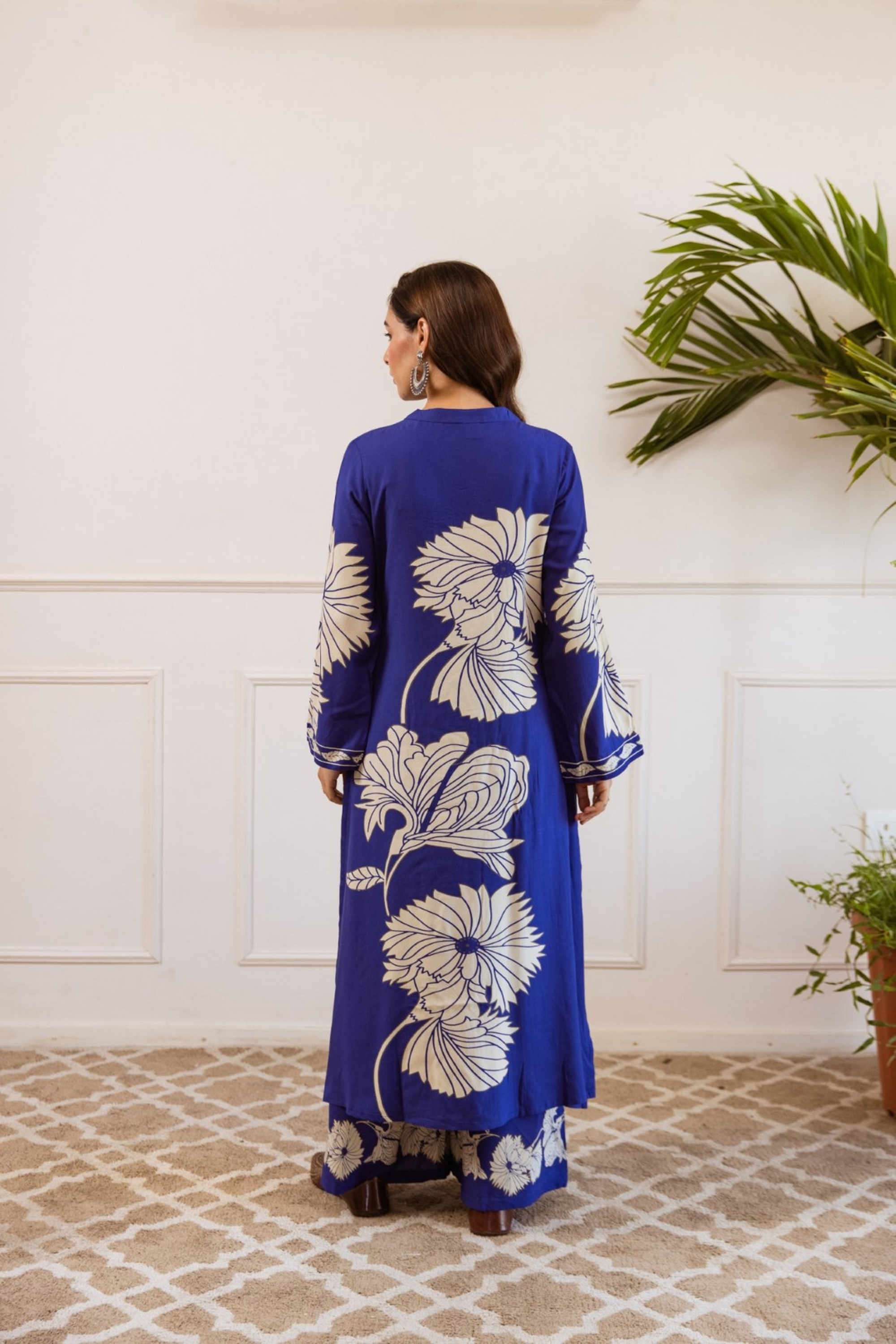 Floral-Round-Neck-Cotton-Women-Kurta-with-Palazzo