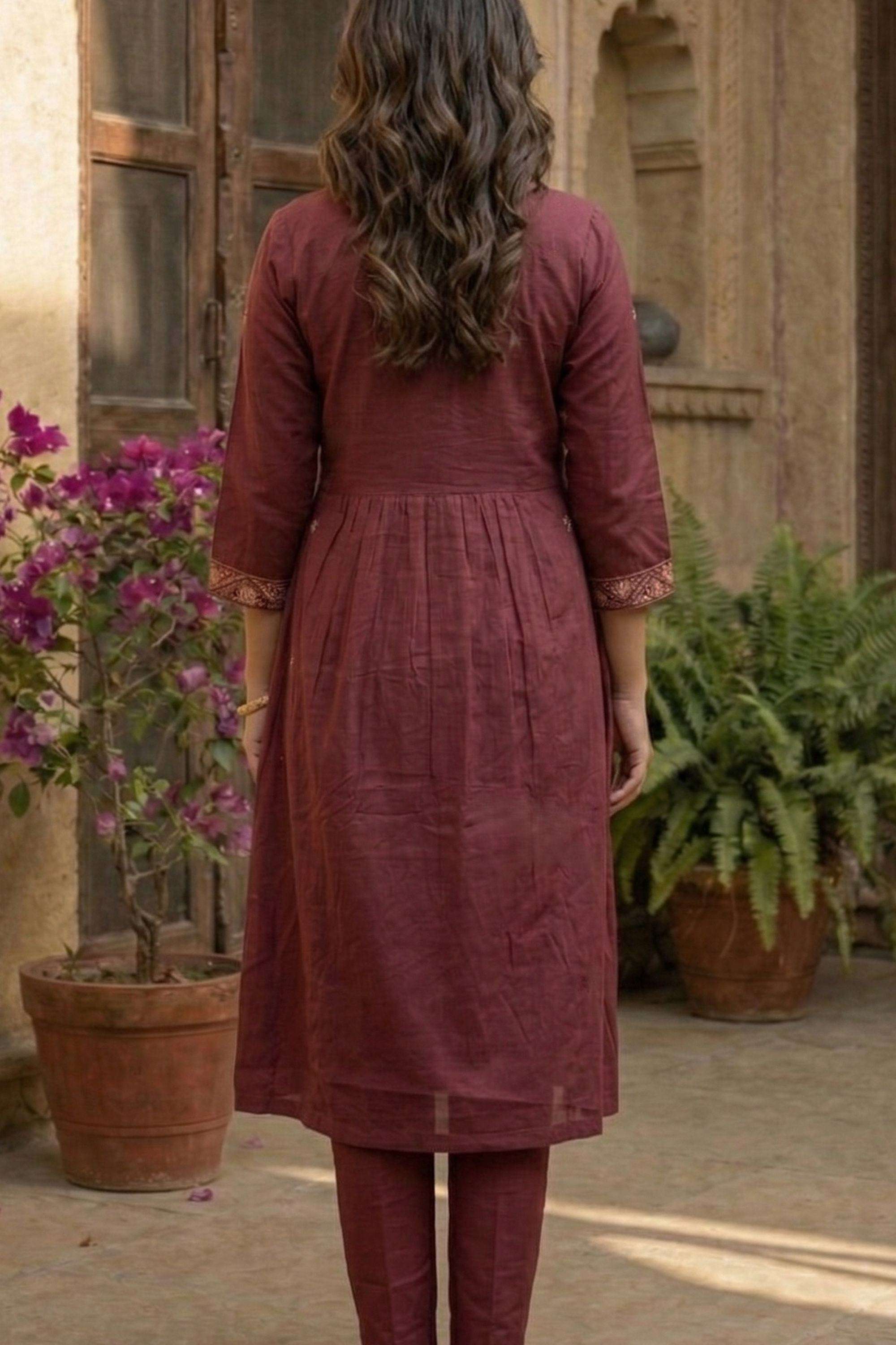 Embroidered-Rayon-Round-Neck-Women-Kurta-with-Pant