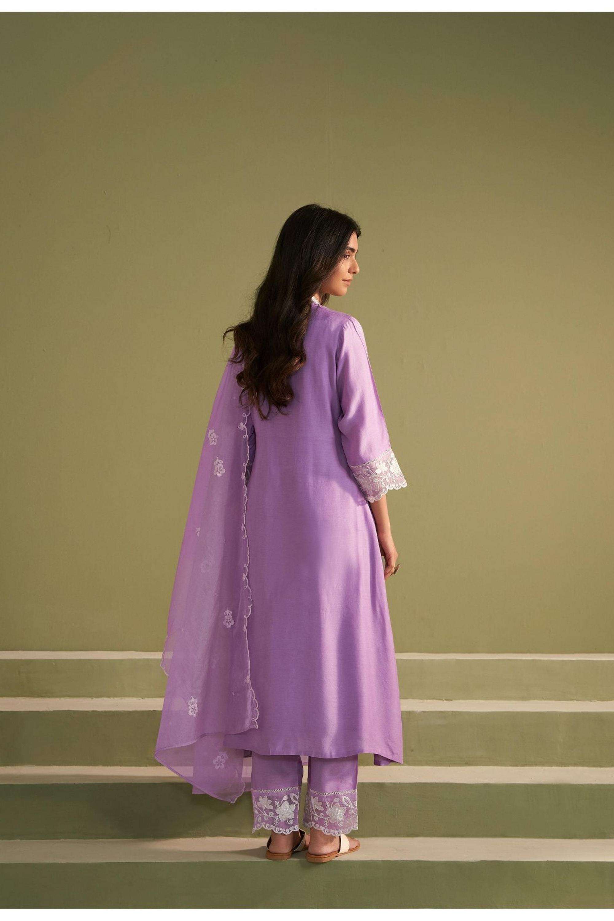 Embroidered-Viscose-V-Neck-Women-Kurta-with-Pant-and-Dupatta