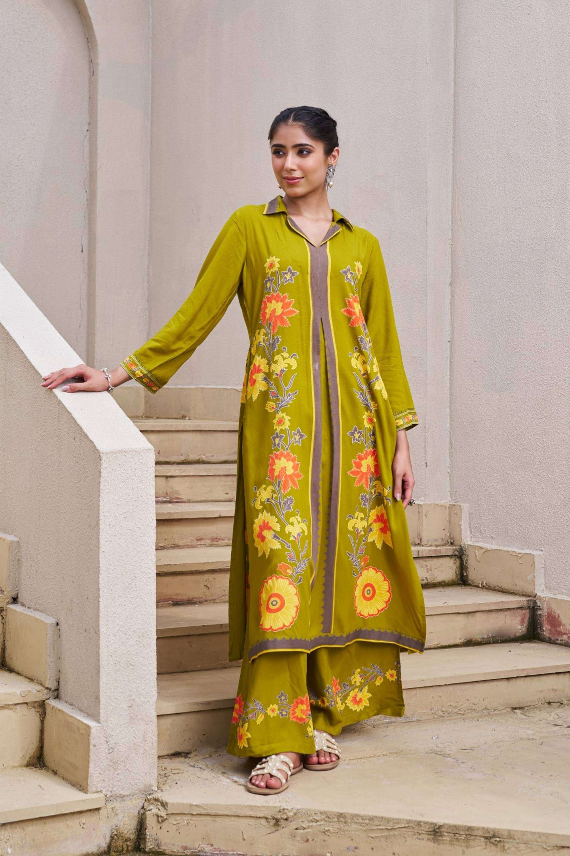 Embellished-Viscose-Women-s-Ethnic-Kurta-Set
