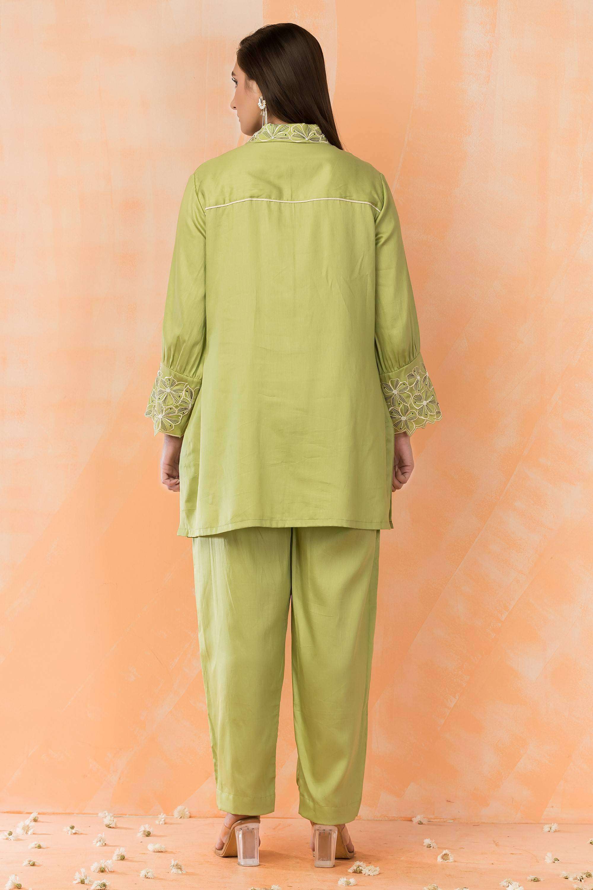 Embroidered-Blended-Fabric-Women-s-Ethnic-Kurta-Set