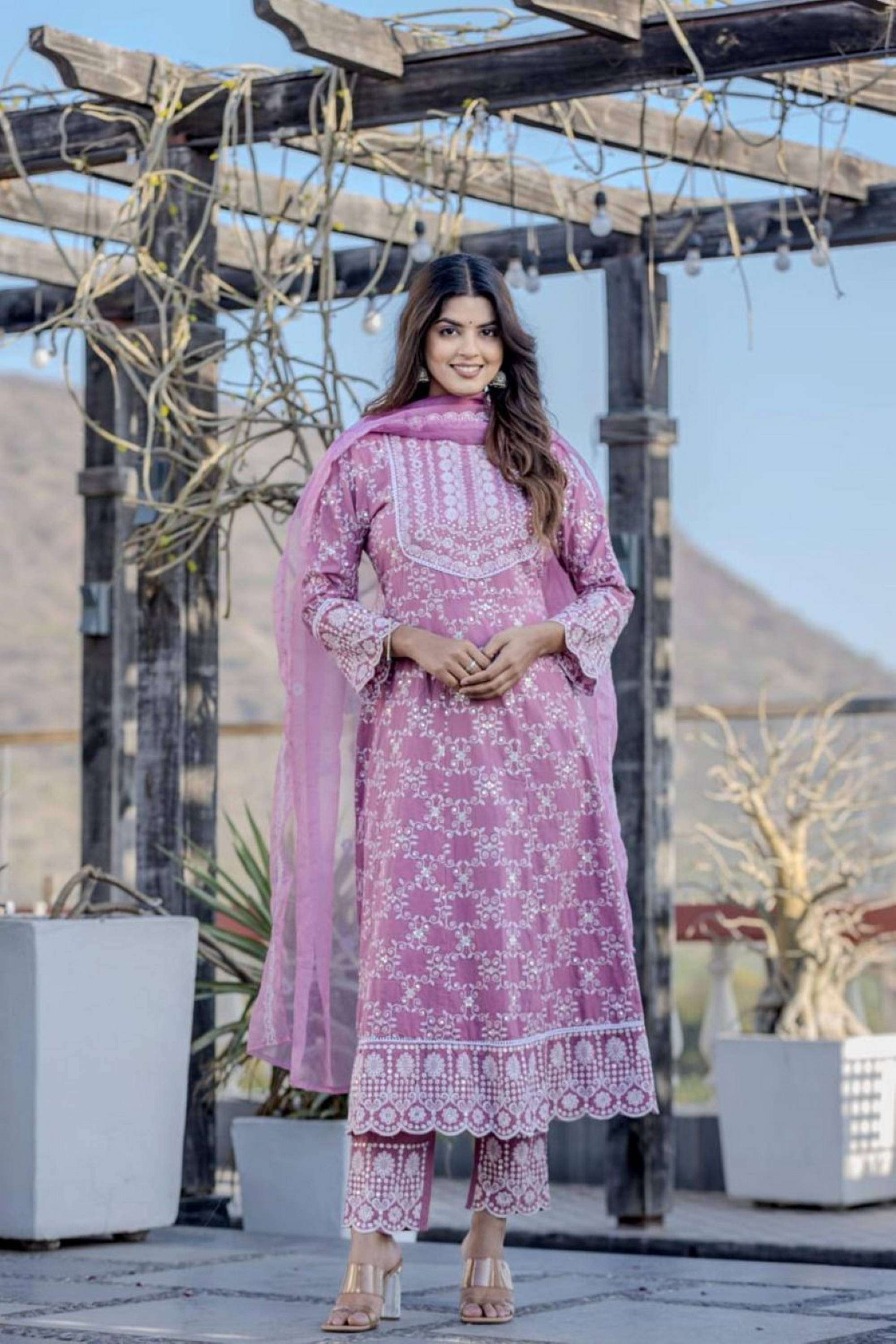 Embellished-Blended-Fabric-Women-s-Ethnic-Kurta-Set