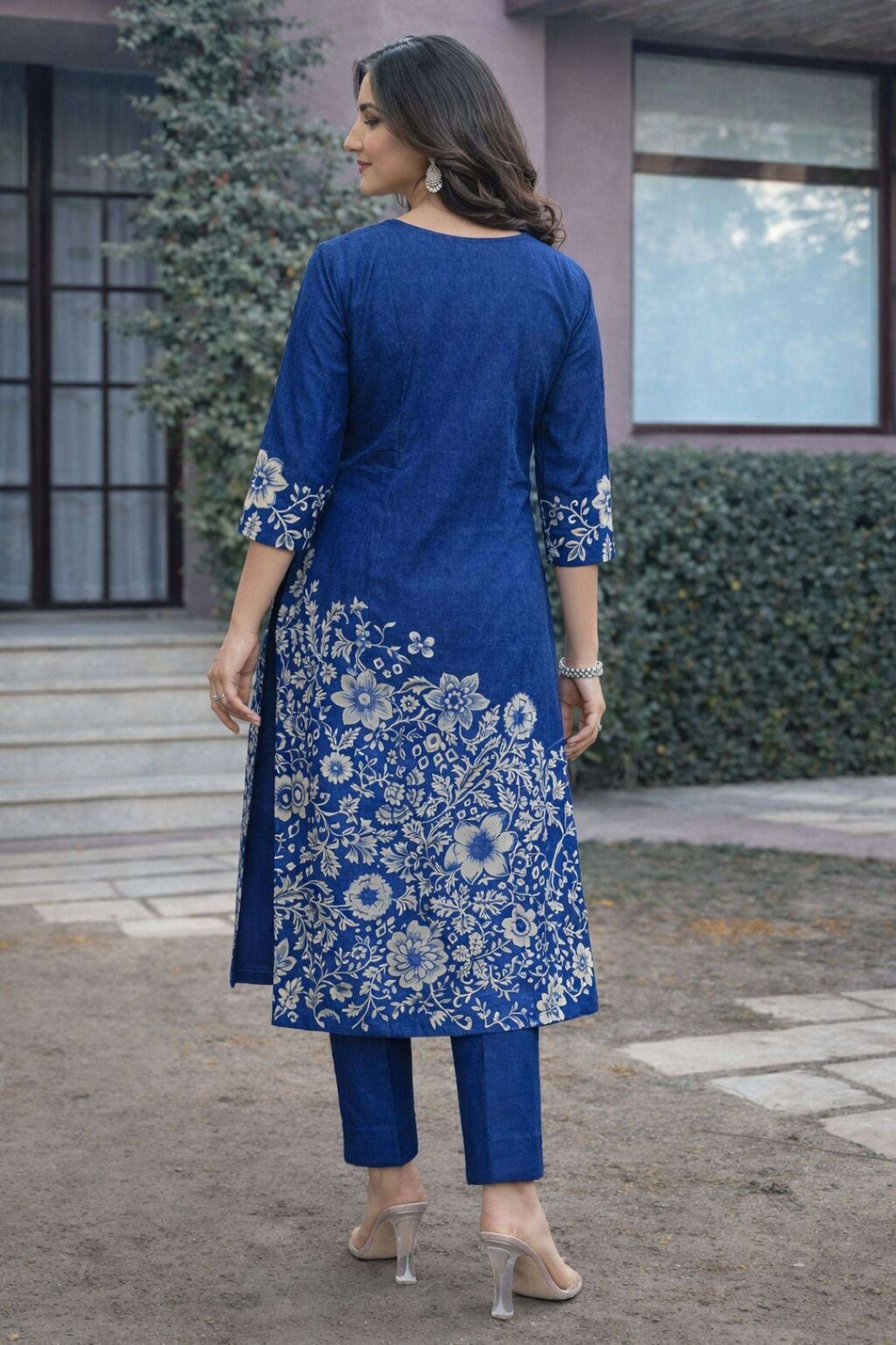 Printed-Blended-Fabric-Round-Neck-Women-Kurta-with-Pant-and-Dupatta