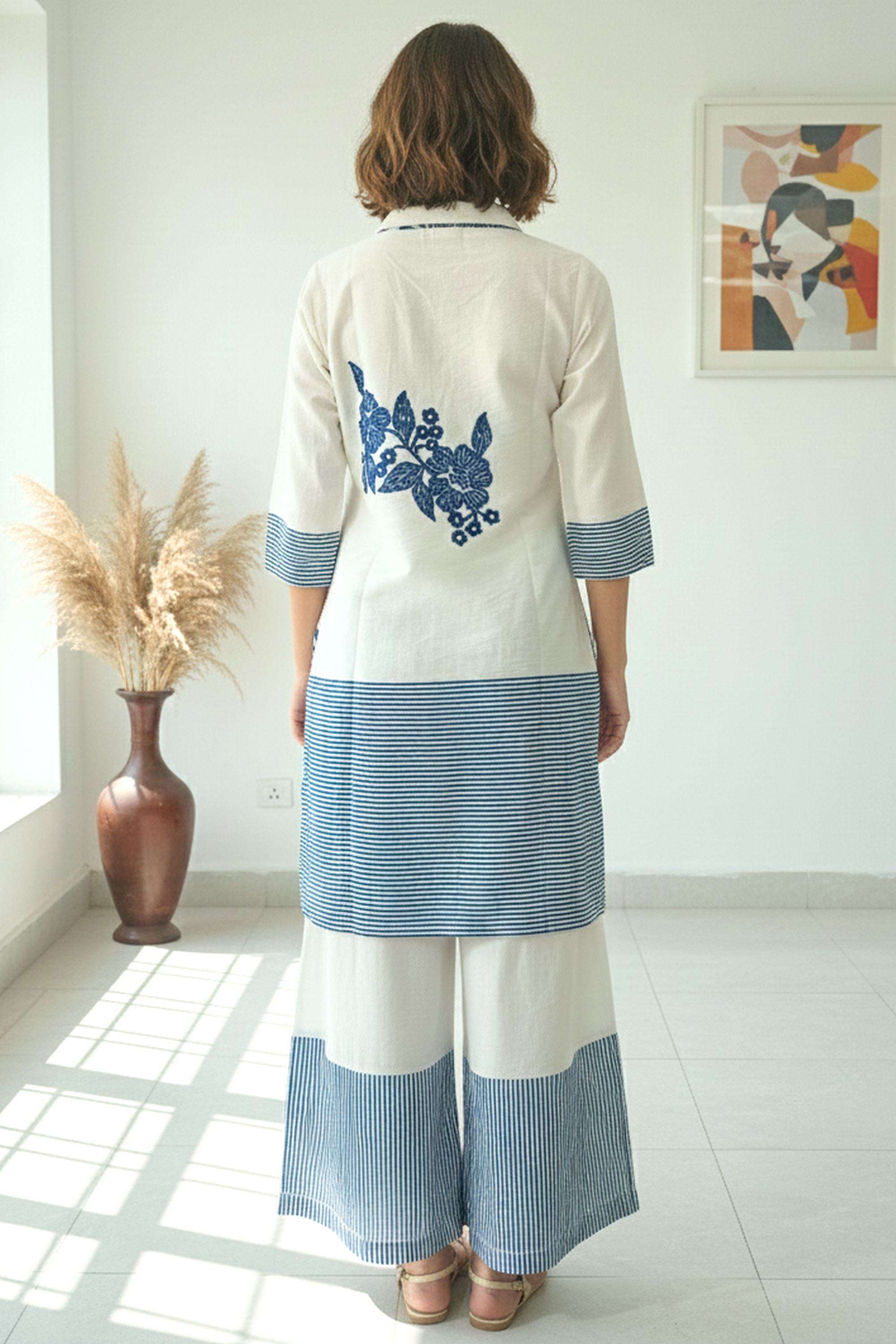 Embroidered-Collared-Blended-Fabric-Women-Kurta-with-Palazzo