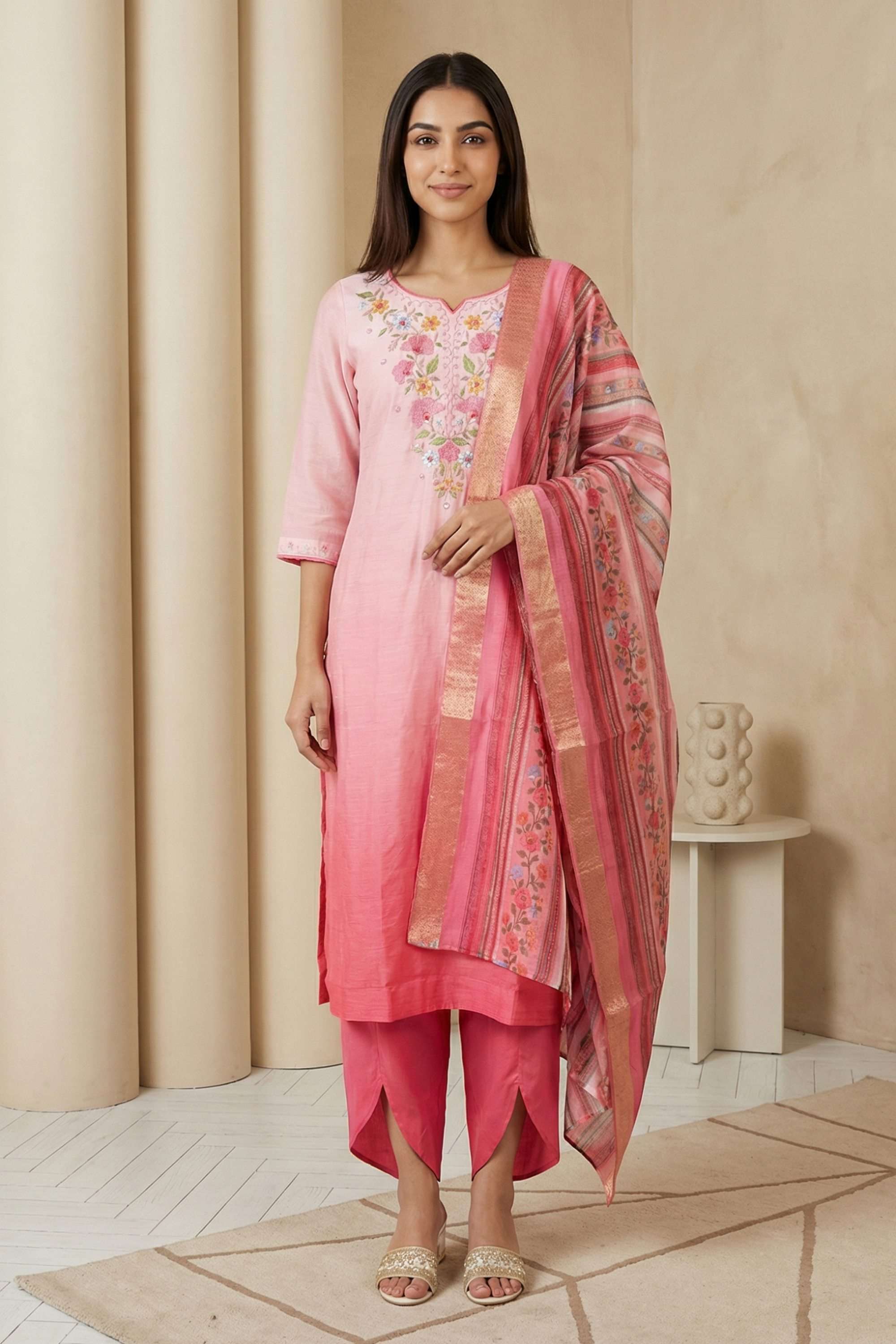 Floral-Blended-Fabric-Round-Neck-Women-Kurta-with-Pant-and-Dupatta