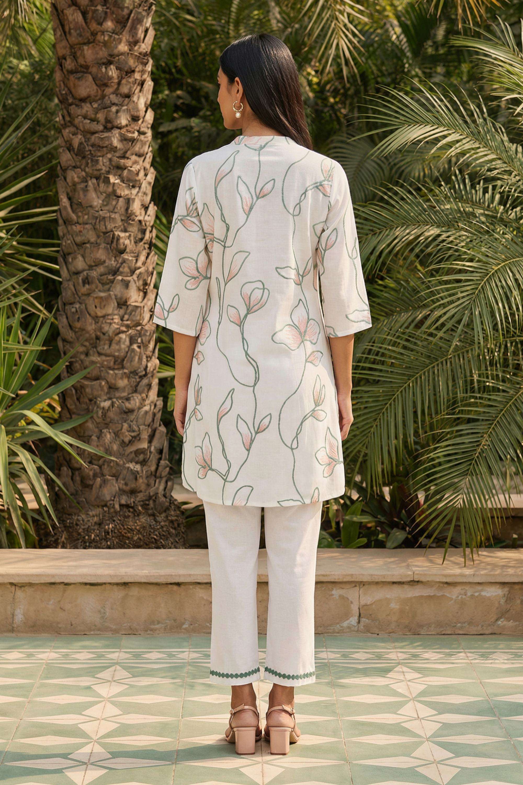 Embroidered-Rayon-Round-Neck-Women-s-Casual-Wear-Kurta-Set