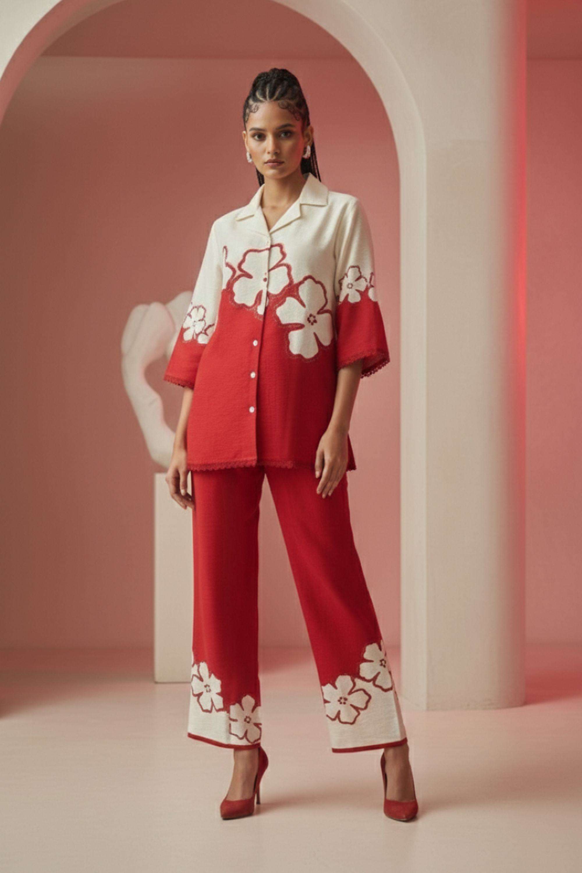 Printed-Cotton-Blend-Collared-Women-Kurta-with-Pant