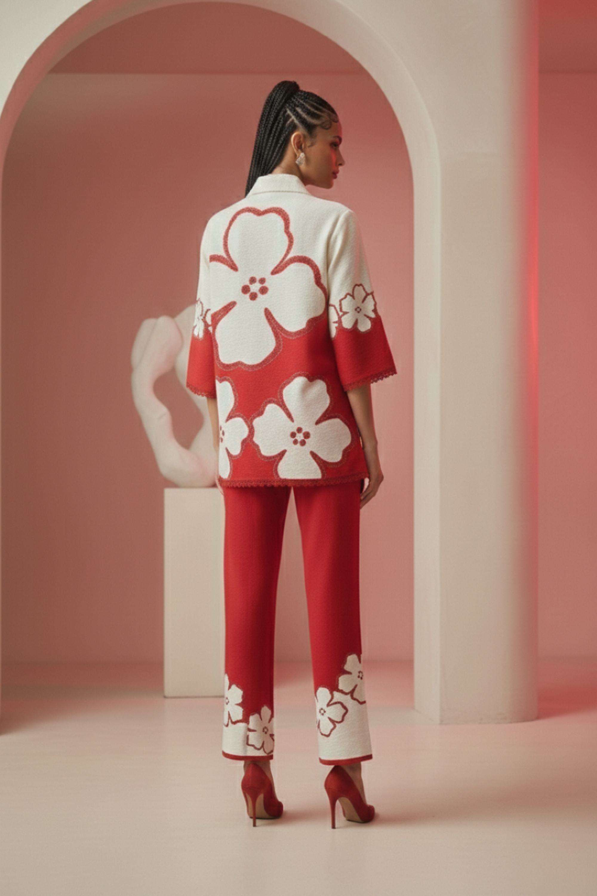 Printed-Cotton-Blend-Collared-Women-Kurta-with-Pant
