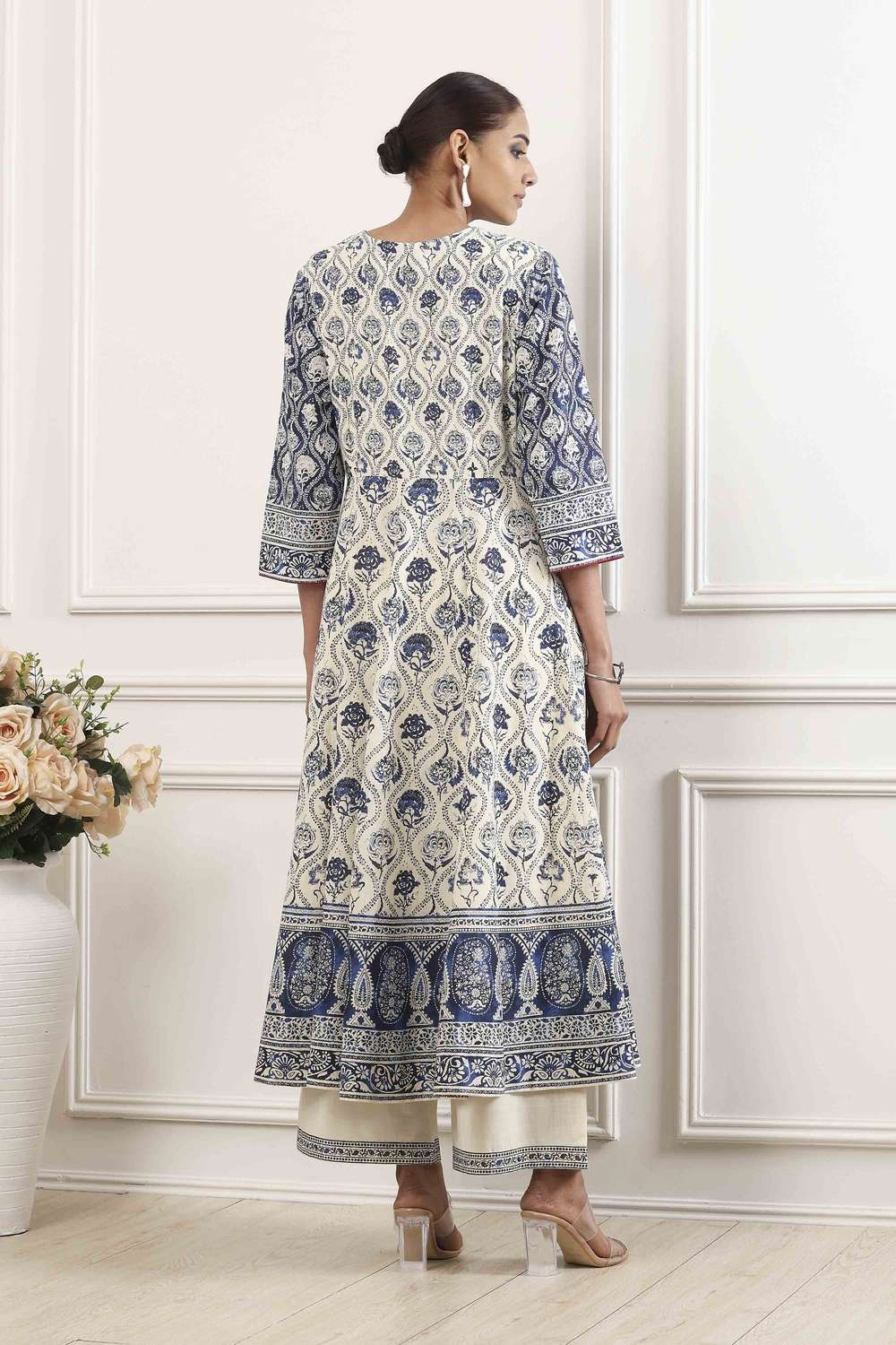 Printed-Cotton-V-Neck-Women-Kurta-with-Palazzo-and-Dupatta