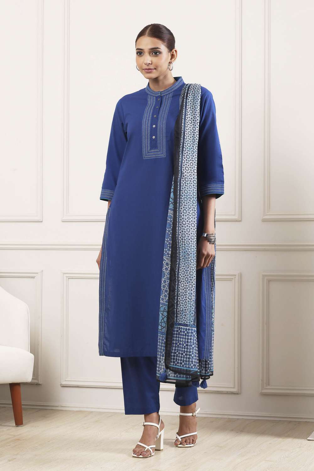 Textured-Cotton-Women-s-Festive-Wear-Kurta-Set