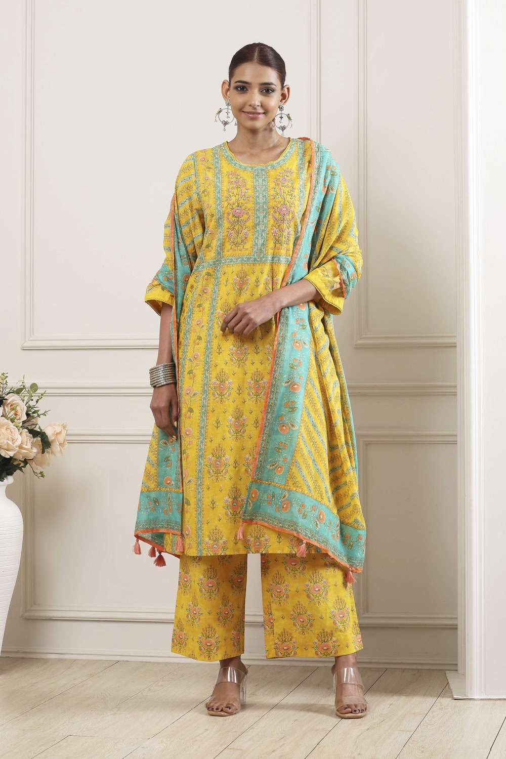 Textured-Cotton-Women-s-Festive-Wear-Kurta-Set