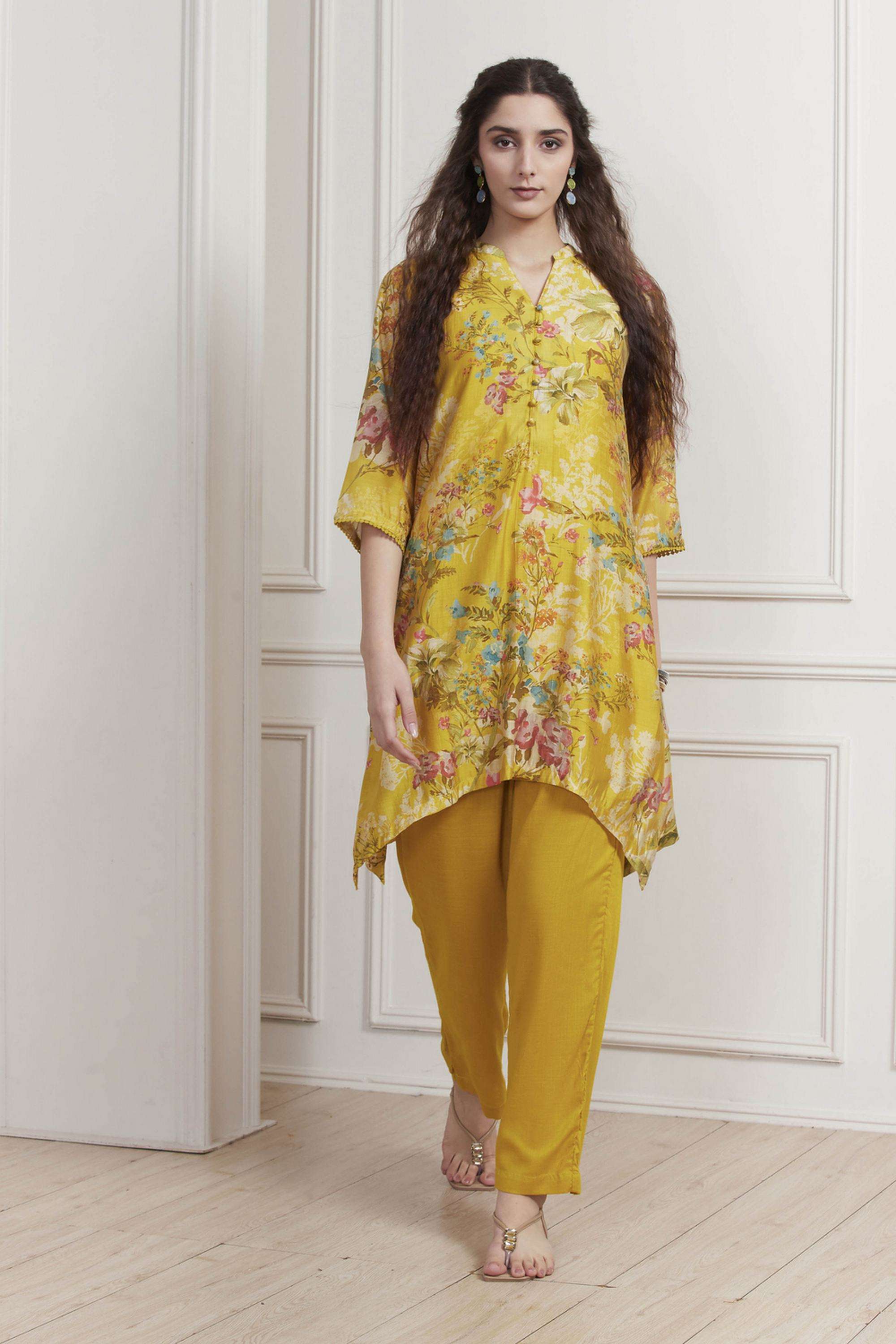 Floral-Viscose-Collared-Women-Kurta-with-Pant