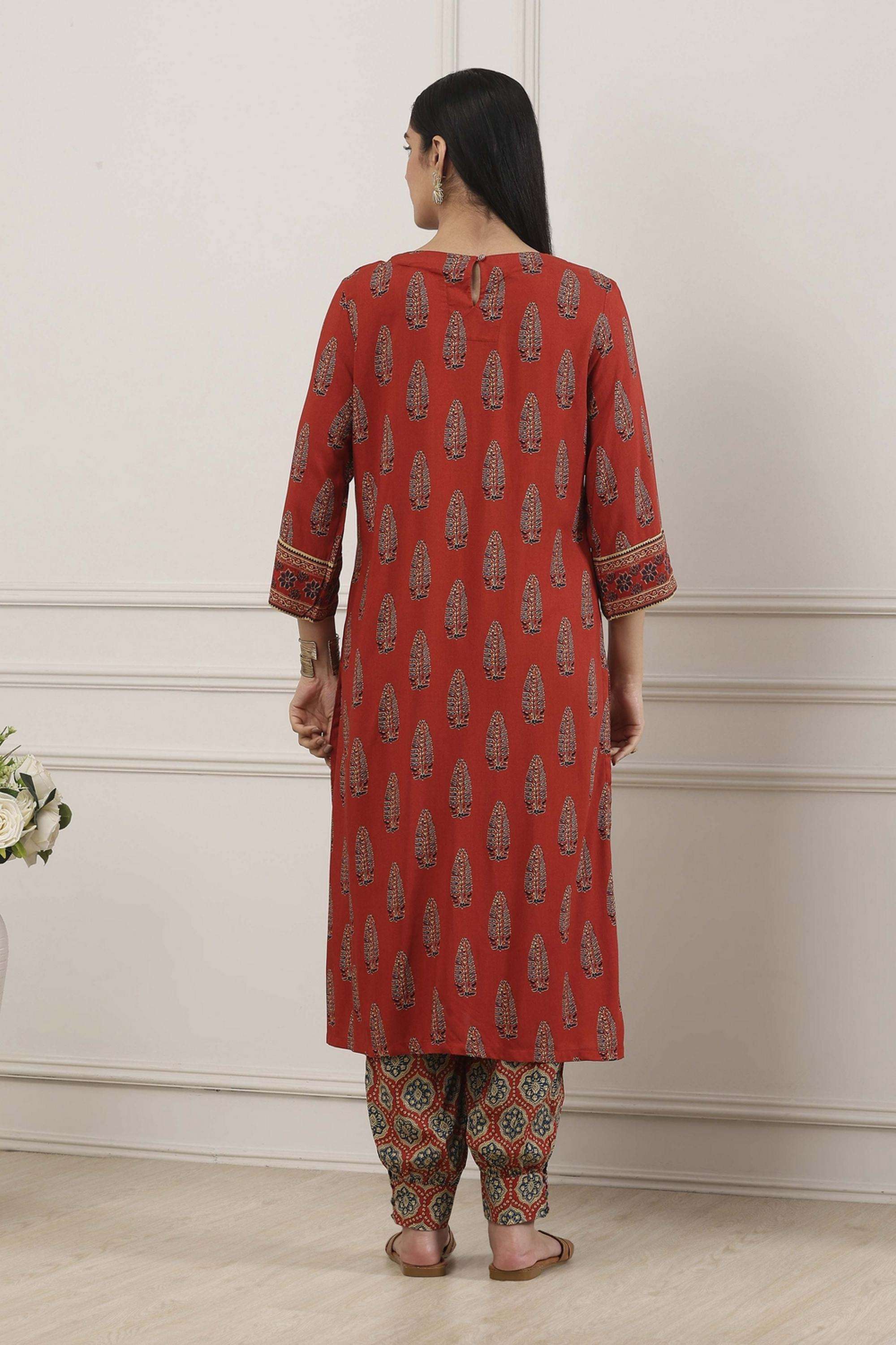 Printed-Rayon-Round-Neck-Women-Kurta-with-Salwar