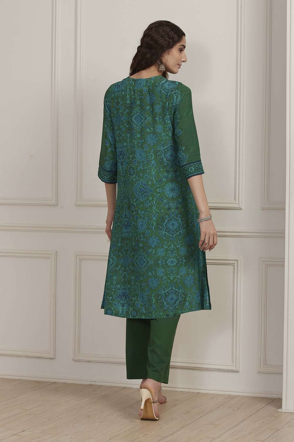 Printed-Modal-V-Neck-Women-Kurta-with-Pant-and-Dupatta
