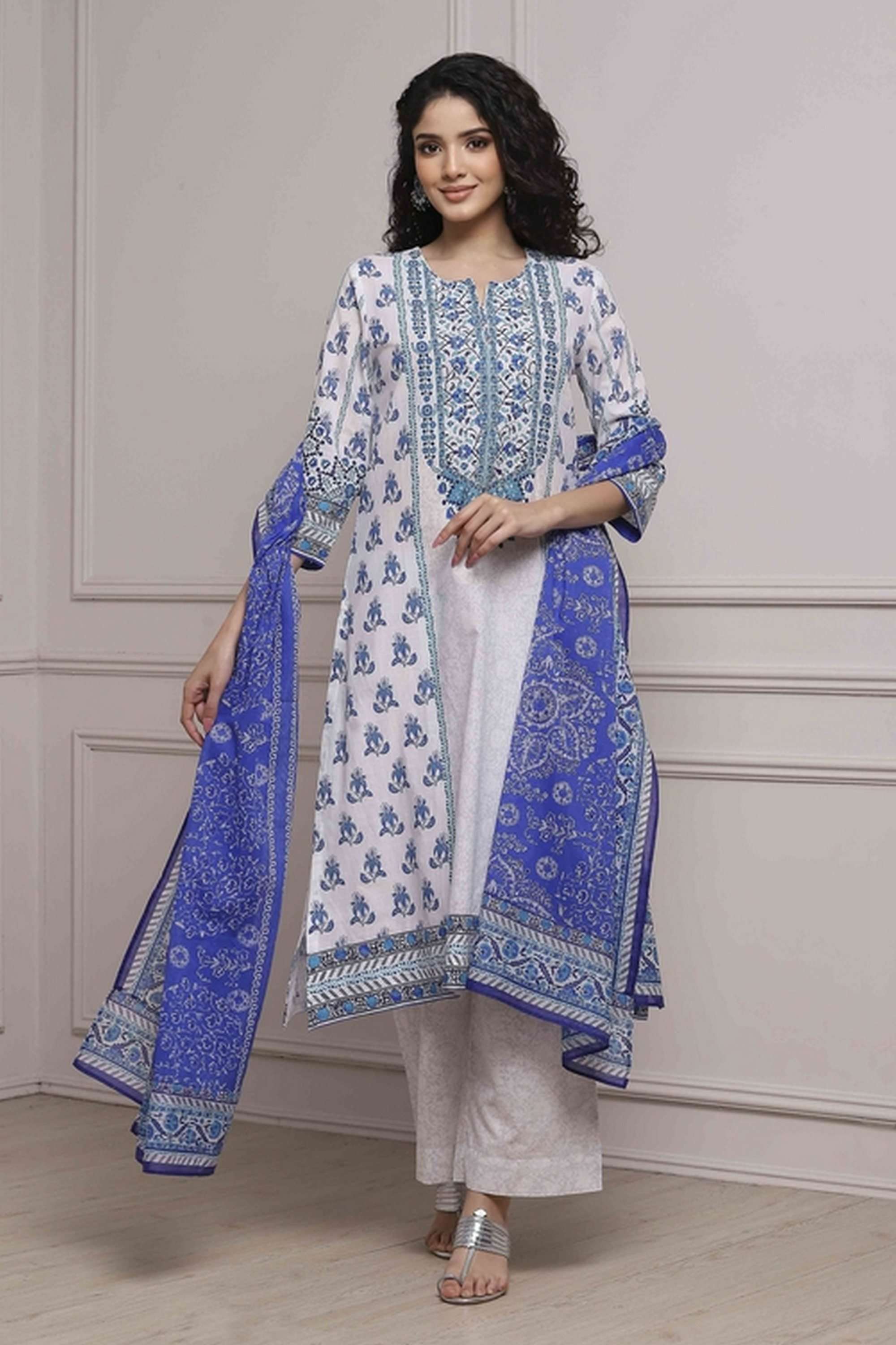 Textured-Cotton-Women-Kurta-with-Palazzo-and-Dupatta