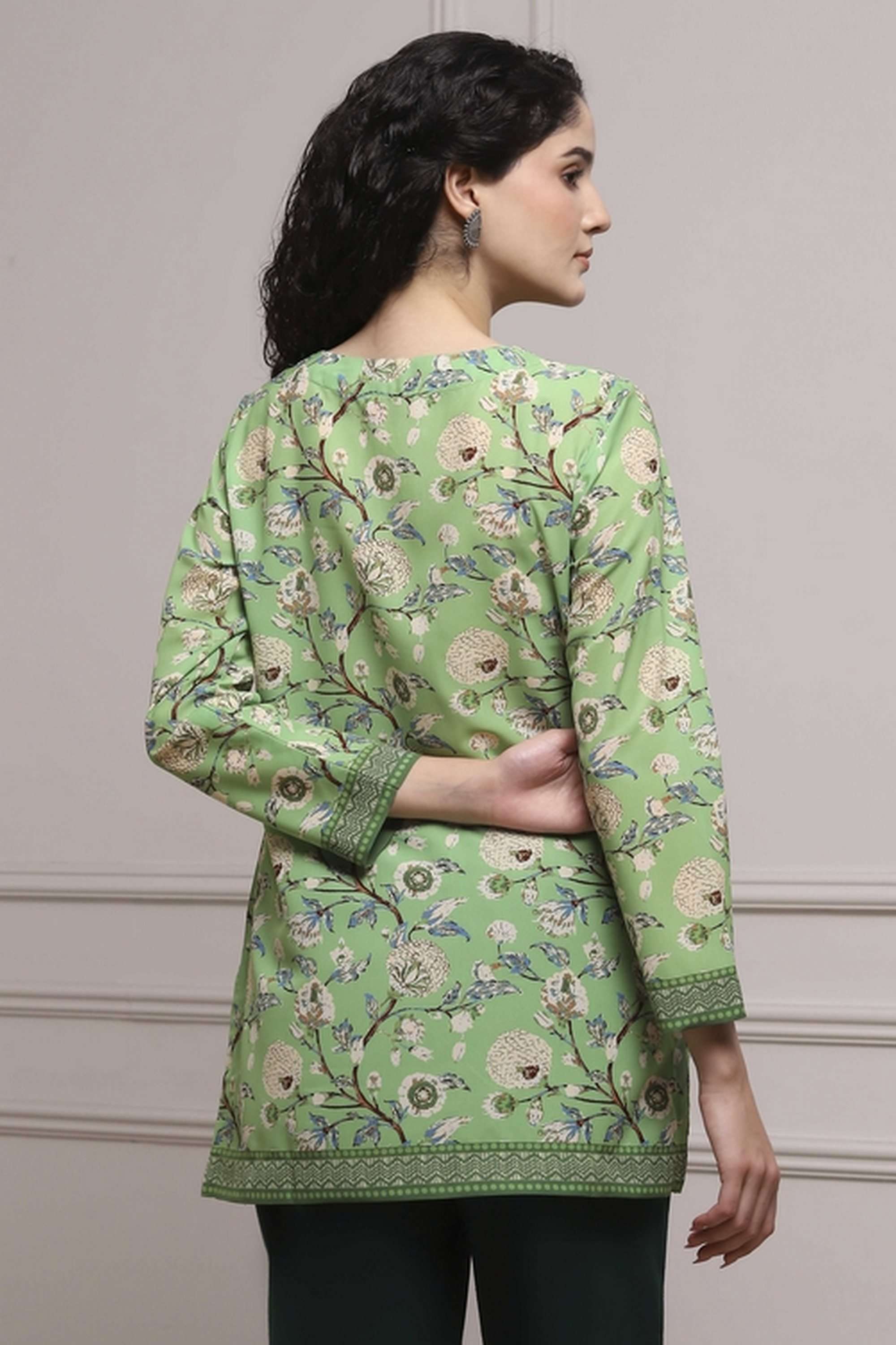 Textured-Polyester-Women-Festive-Wear-Kurti