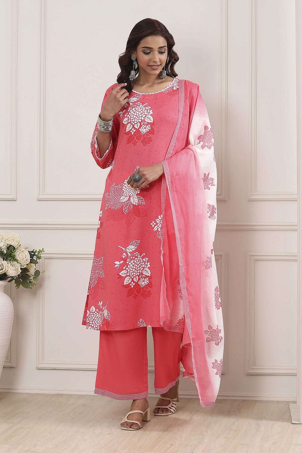 Textured-Rayon-Women-s-Festive-Wear-Kurta-Set