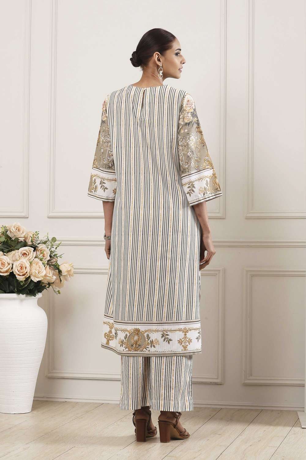 Floral-Cotton-Round-Neck-Women-Kurta-with-Pant-and-Dupatta