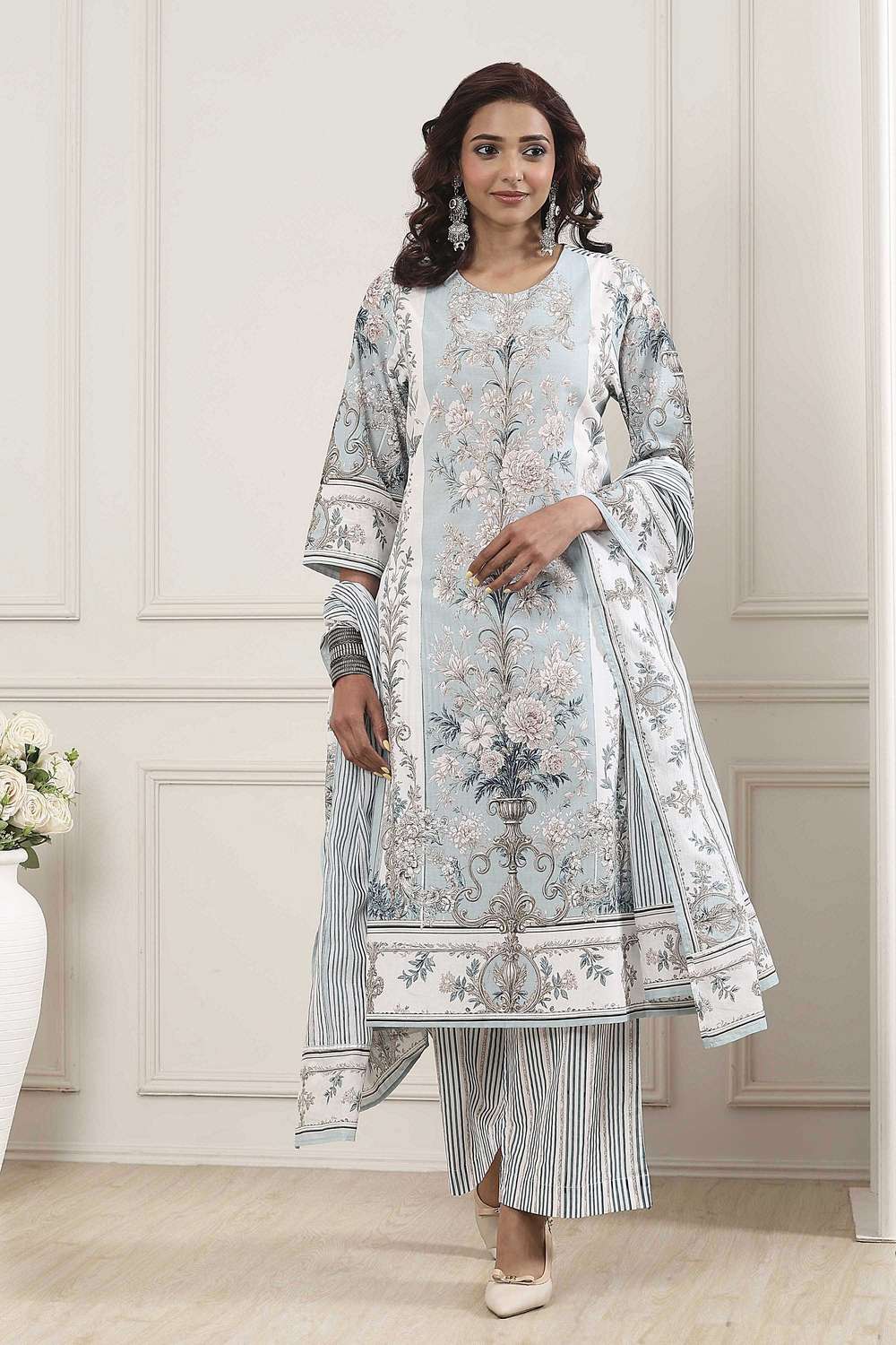 Textured-Cotton-Women-s-Festive-Wear-Kurta-Set