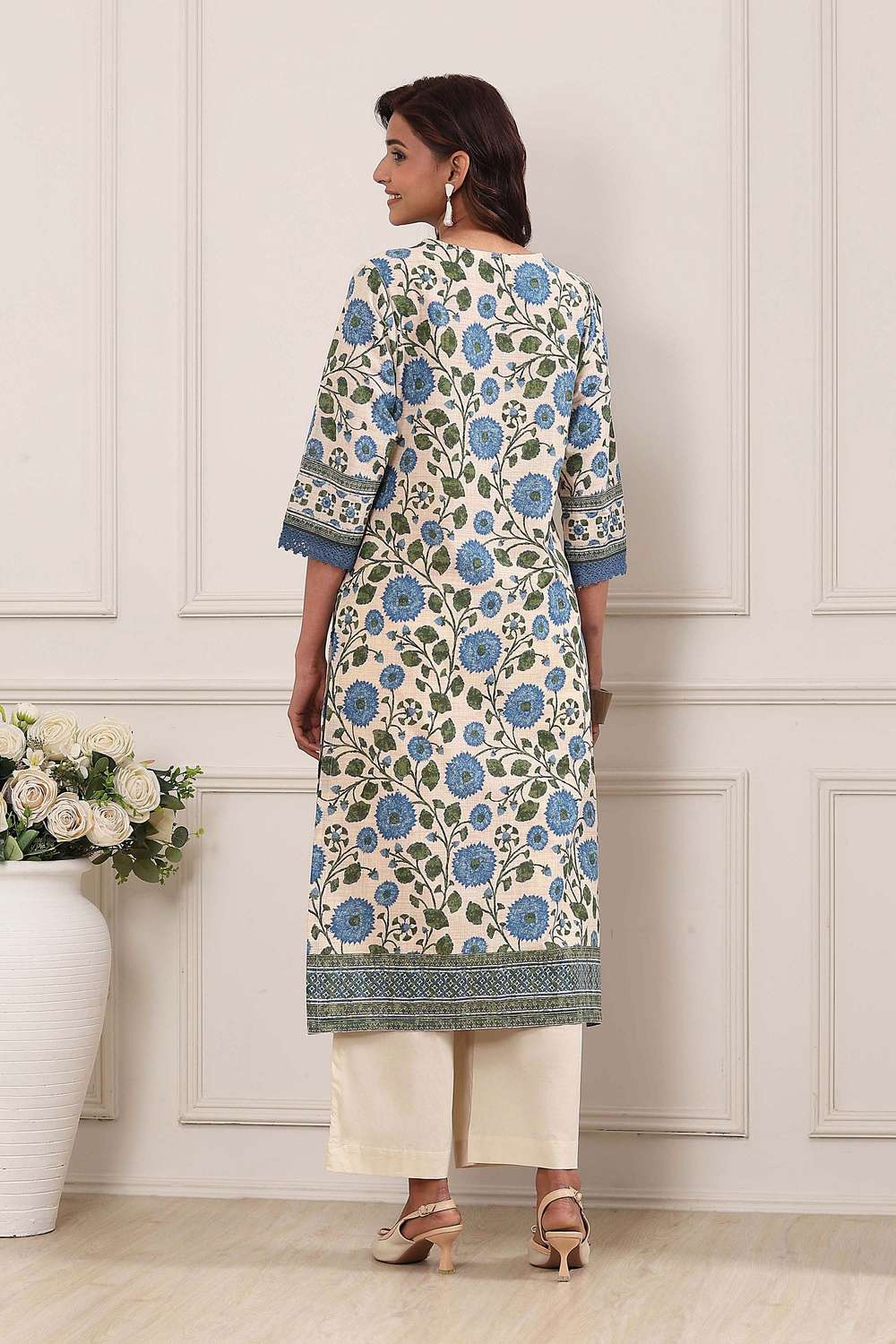 Floral-Cotton-Round-Neck-Women-Kurta