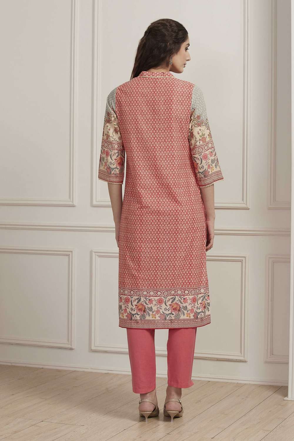 Printed-Cotton-V-Neck-Women-Kurta
