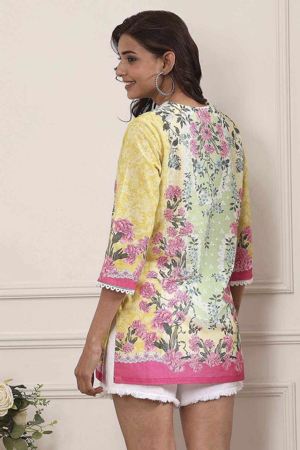 Floral-Cotton-Round-Neck-Women-Kurta