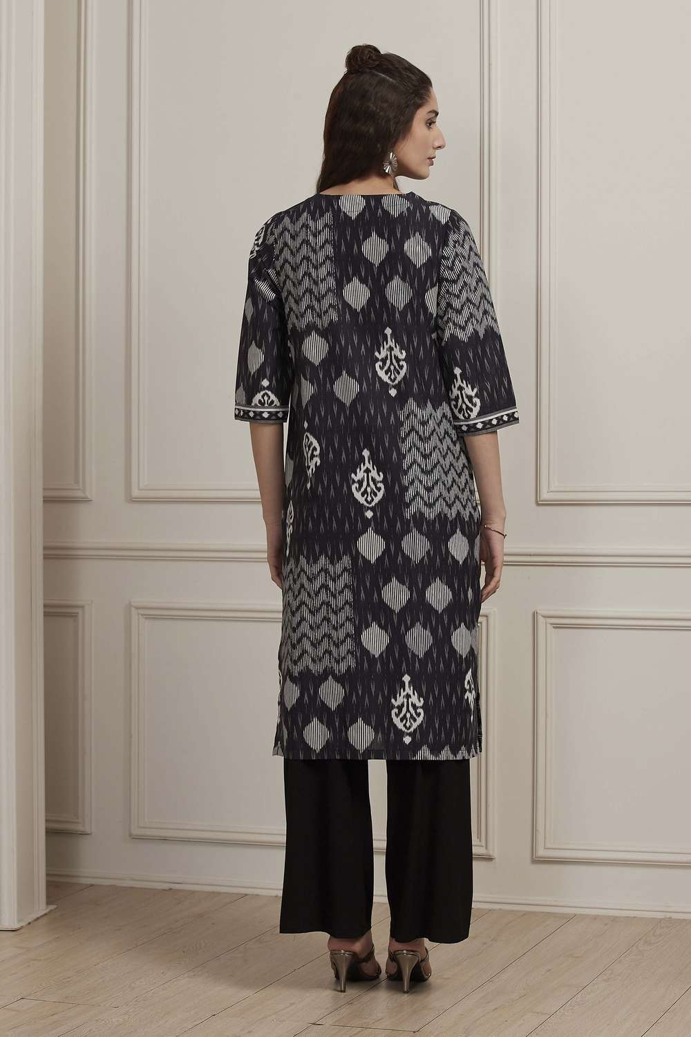Printed-Cotton-Round-Neck-Women-Kurta
