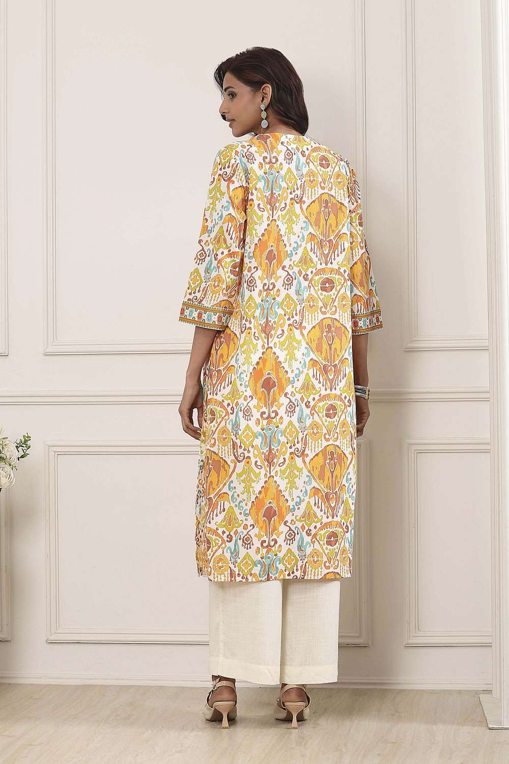 Printed-Cotton-V-Neck-Women-Kurta