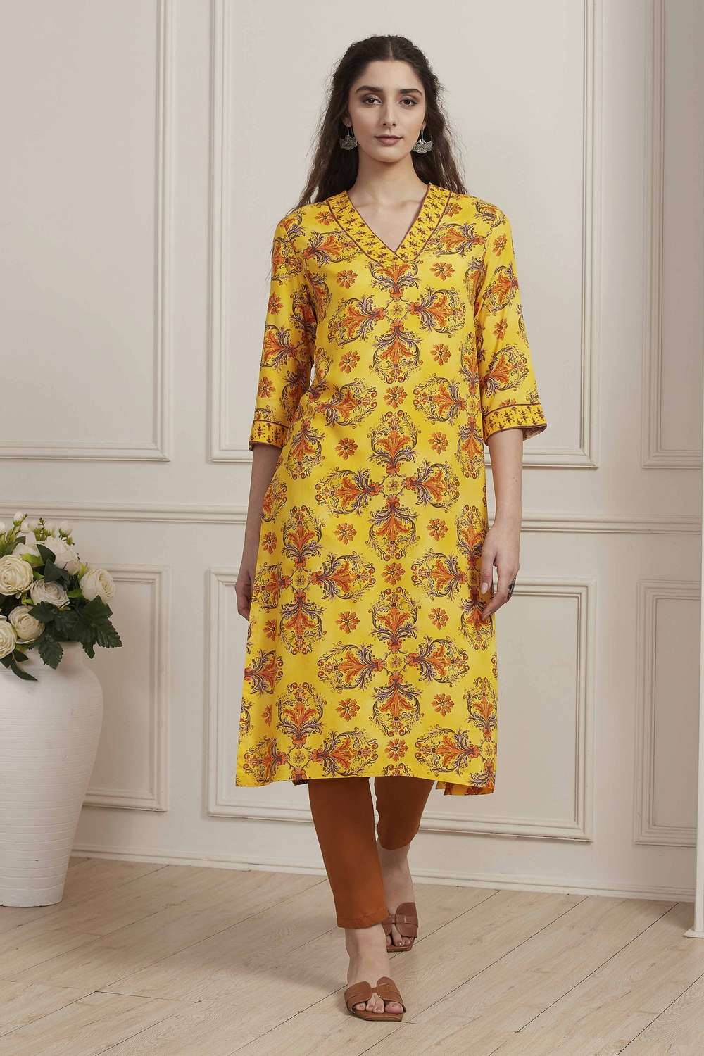 Textured-Rayon-Women-s-Festive-Wear-Kurta
