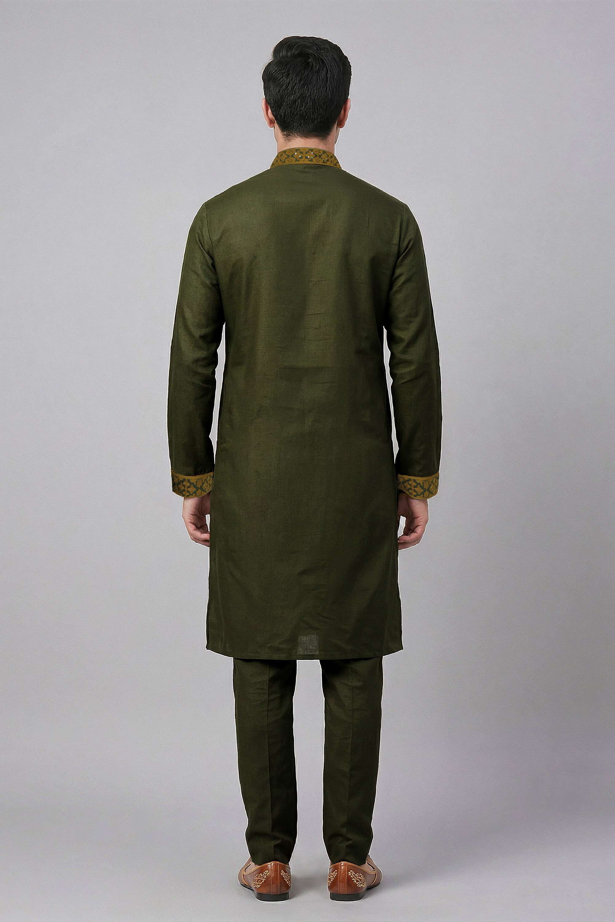 Embroidered-Blended-Fabric-Men-s-Festive-Wear-Kurta-Set