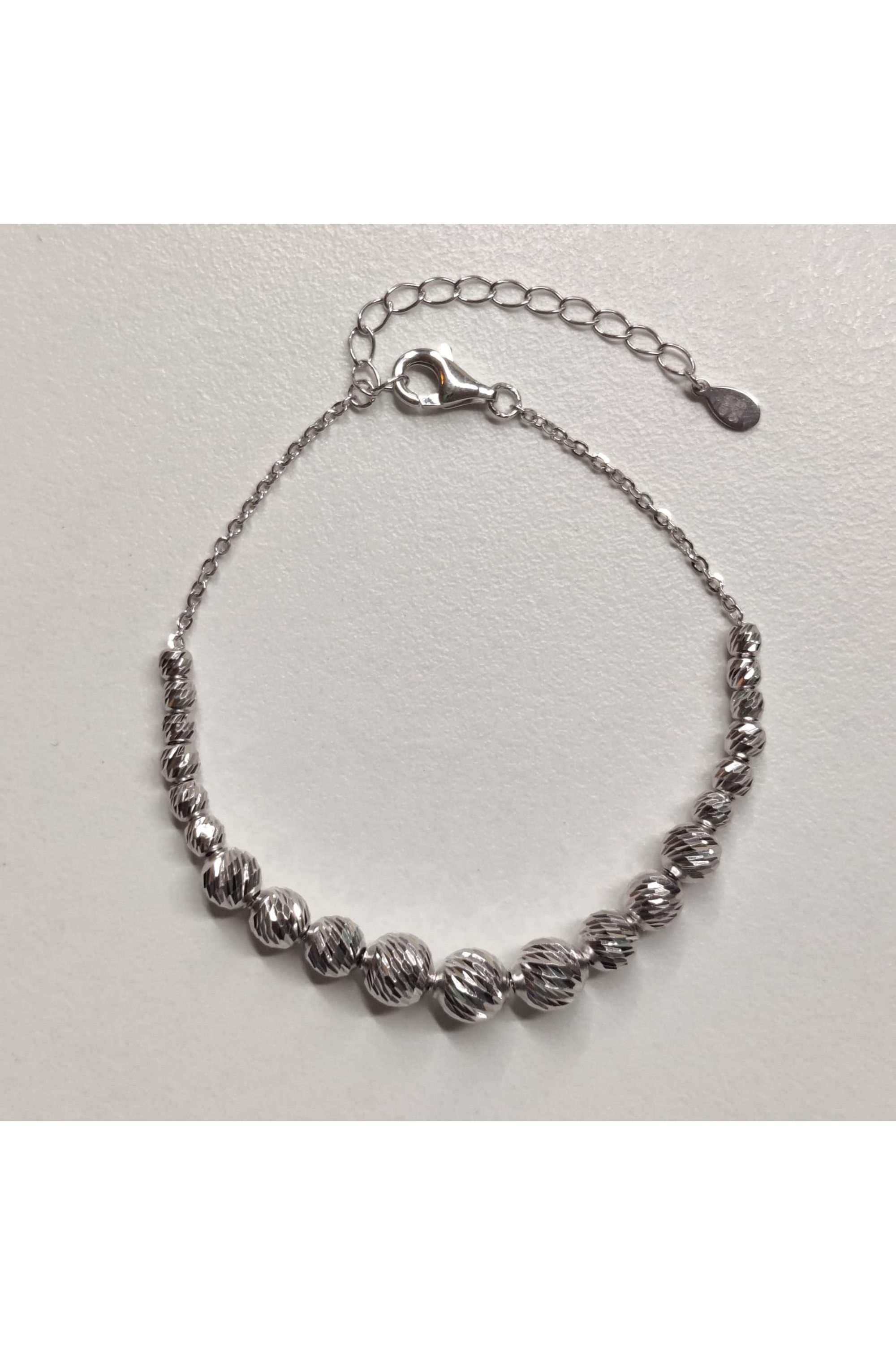 Silver-Beaded-Bracelet-For-Women