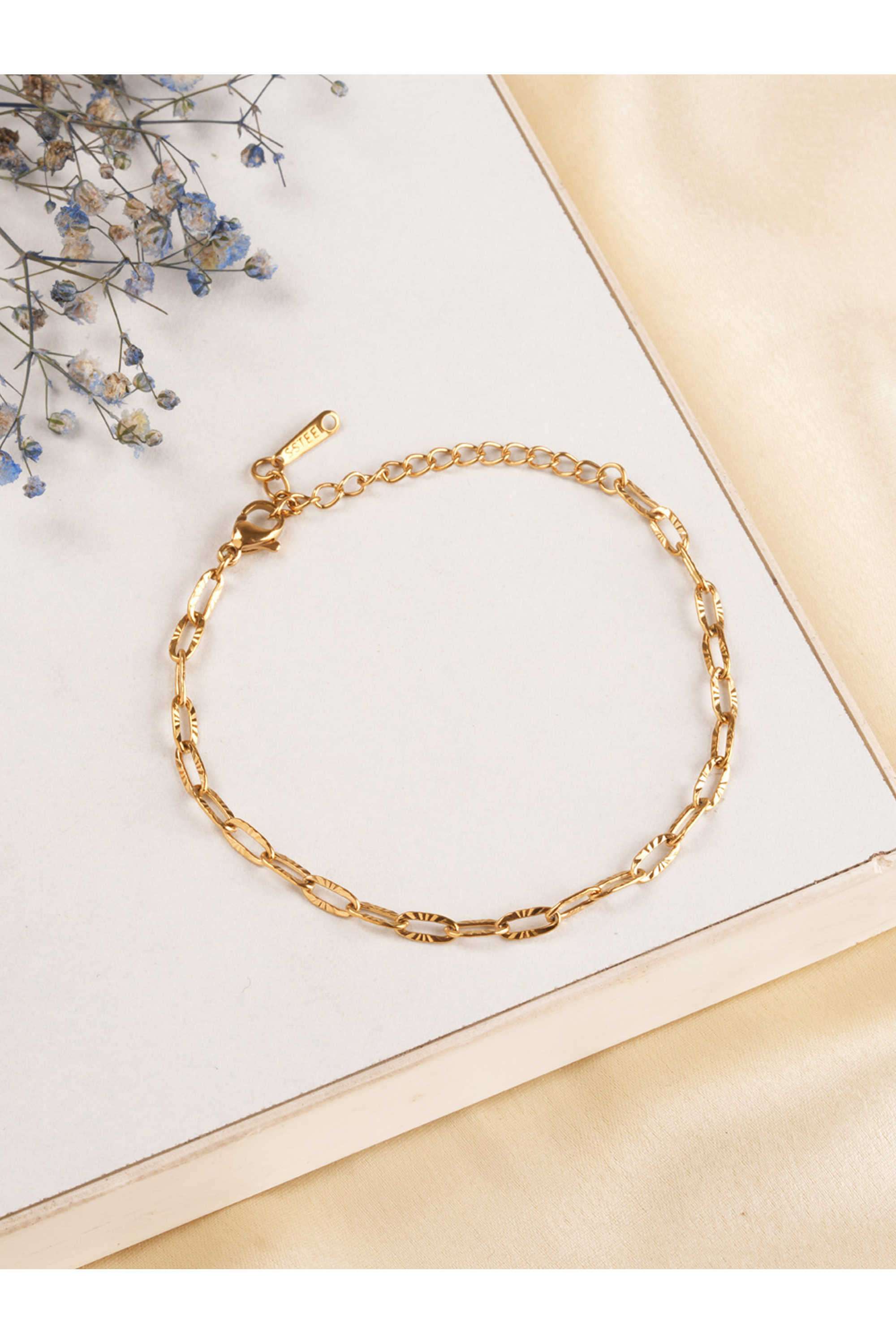 Sleek-Link-Chain-Bracelet-for-Women---Waterproof-&-Anti-Tarnish