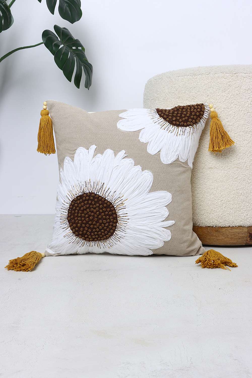 Back-to-earth-Sunflower-Cushion-Cover-Neutral-40x40-cm