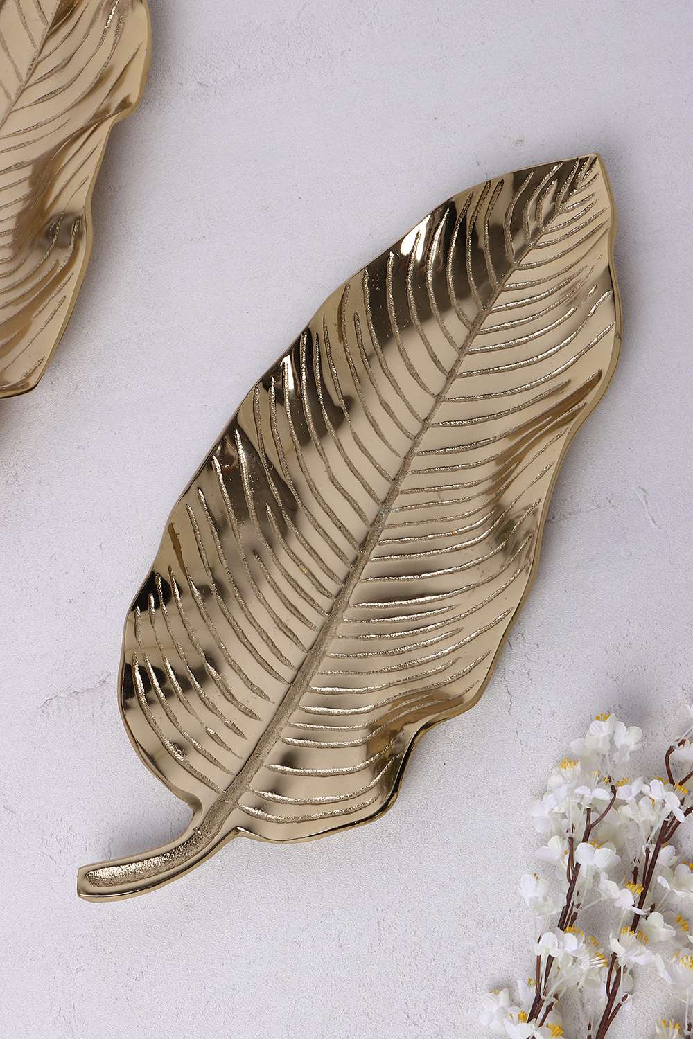 Aurielle-Leaf-Metal-Casted-Platter-40Cm