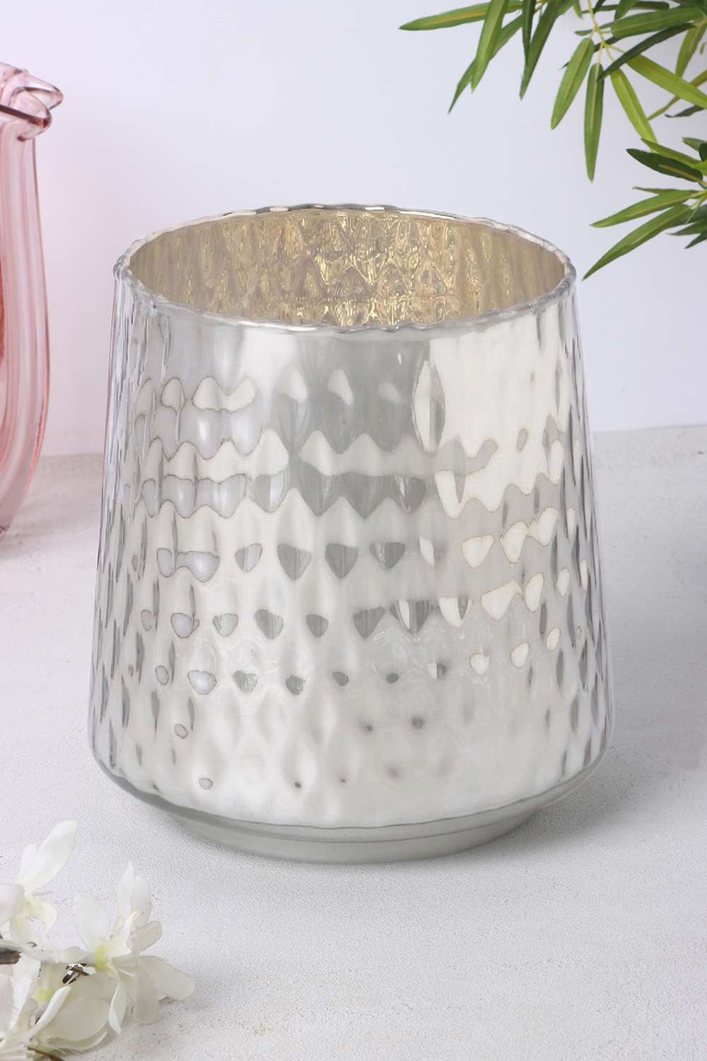 Modern-Luxe-Ecru-Metalic-Finish-Glass-Vase-Black-19Cm