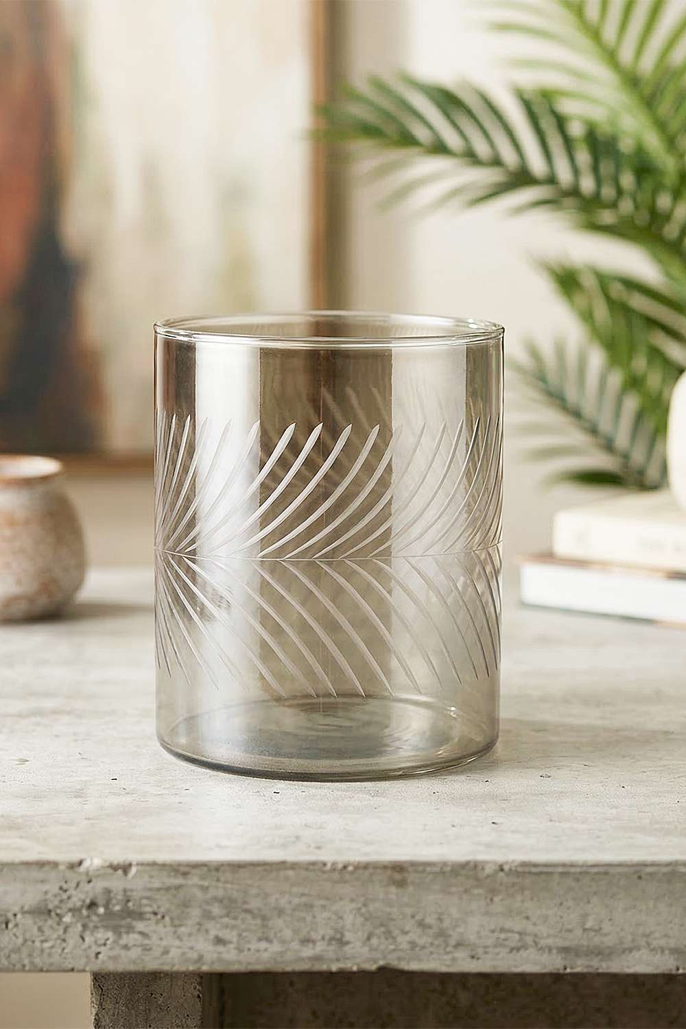Modern-Luxe-Ecru-Leaf-Etched-Candle-Holder-Black-22Cm