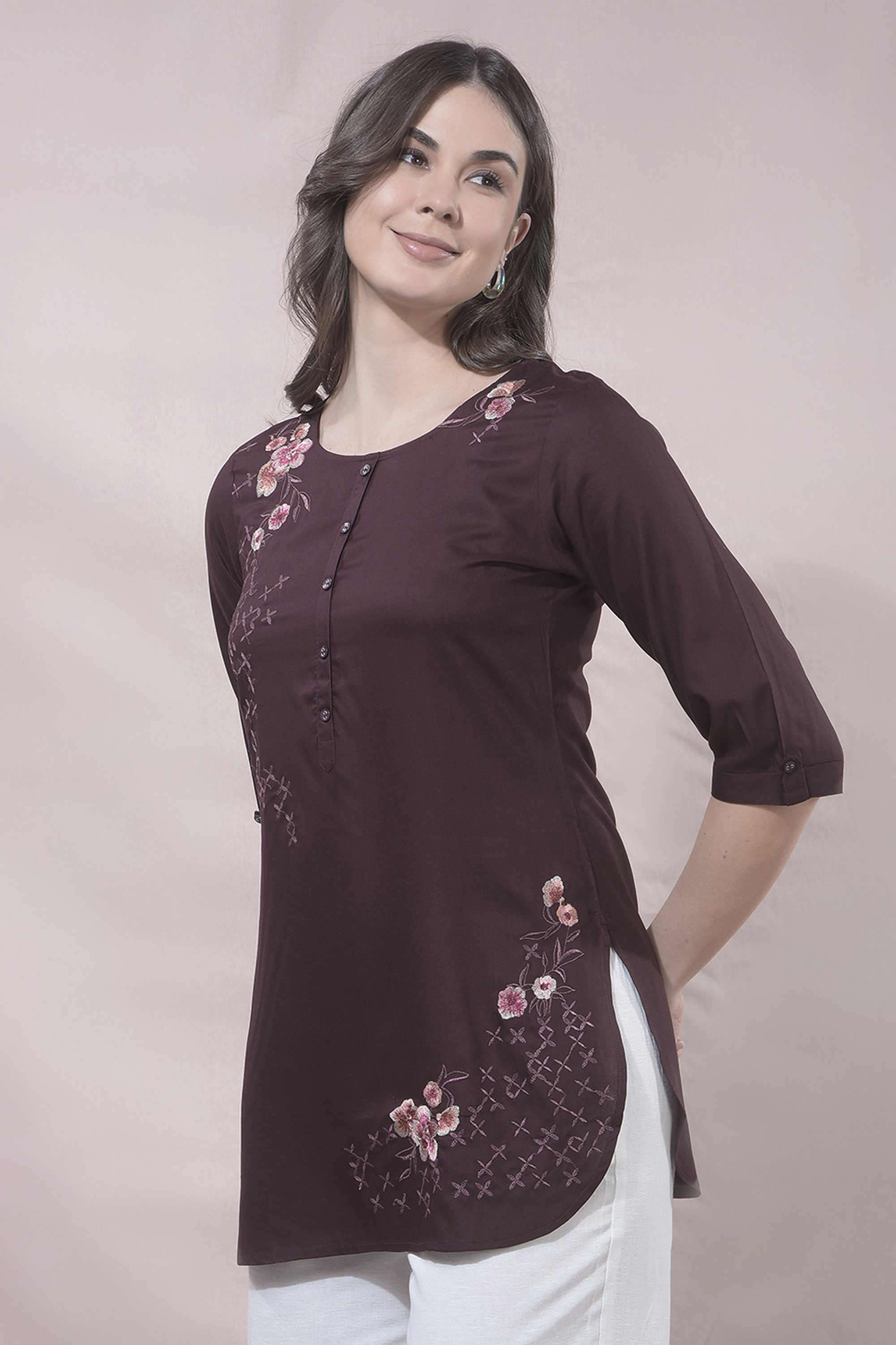 crimsoune club Embroidered Viscose Round Neck Women's Top-picture-18