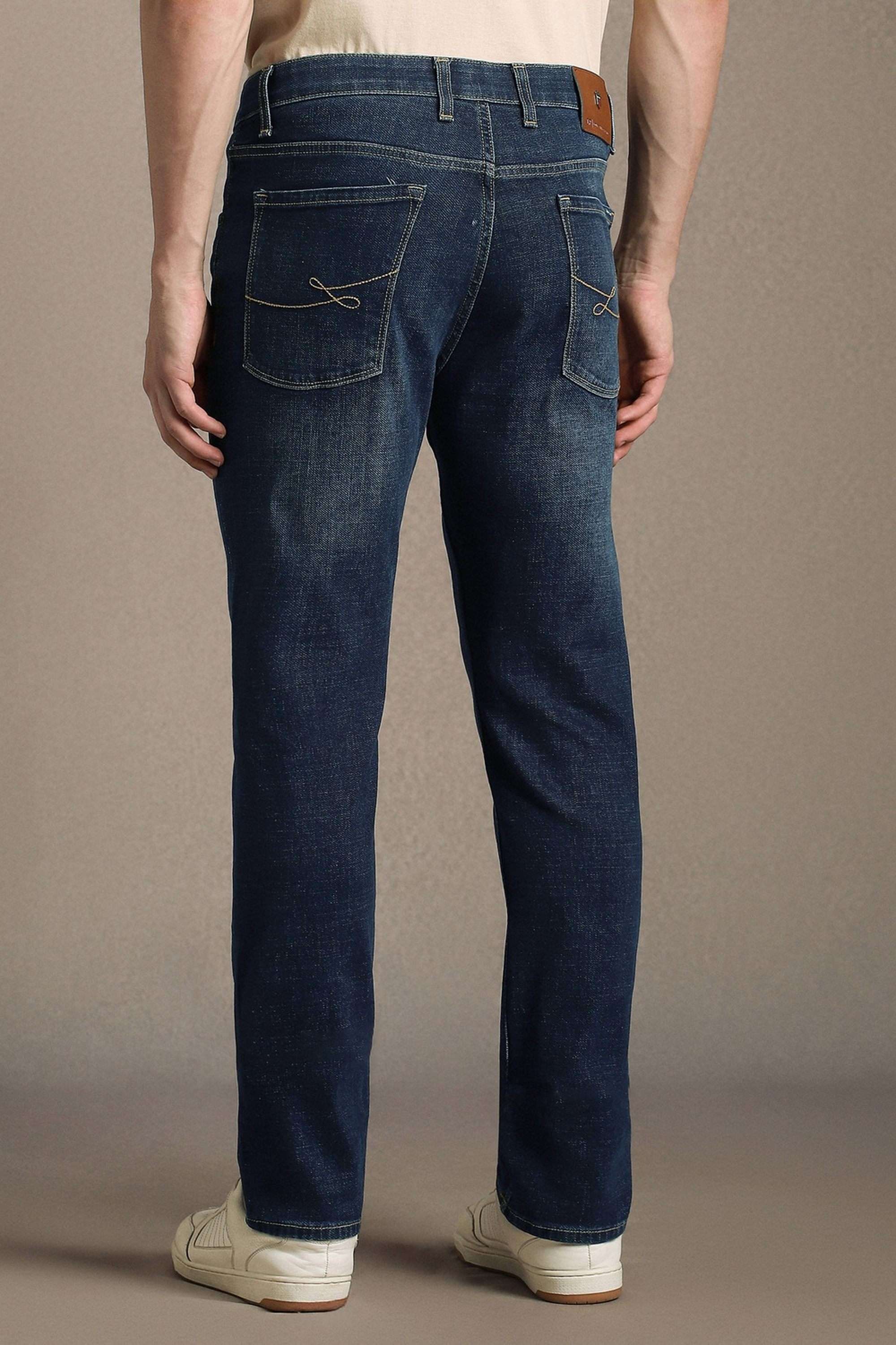 Solid-Blended-Fabric-Slim-Fit-Men-s-Jeans