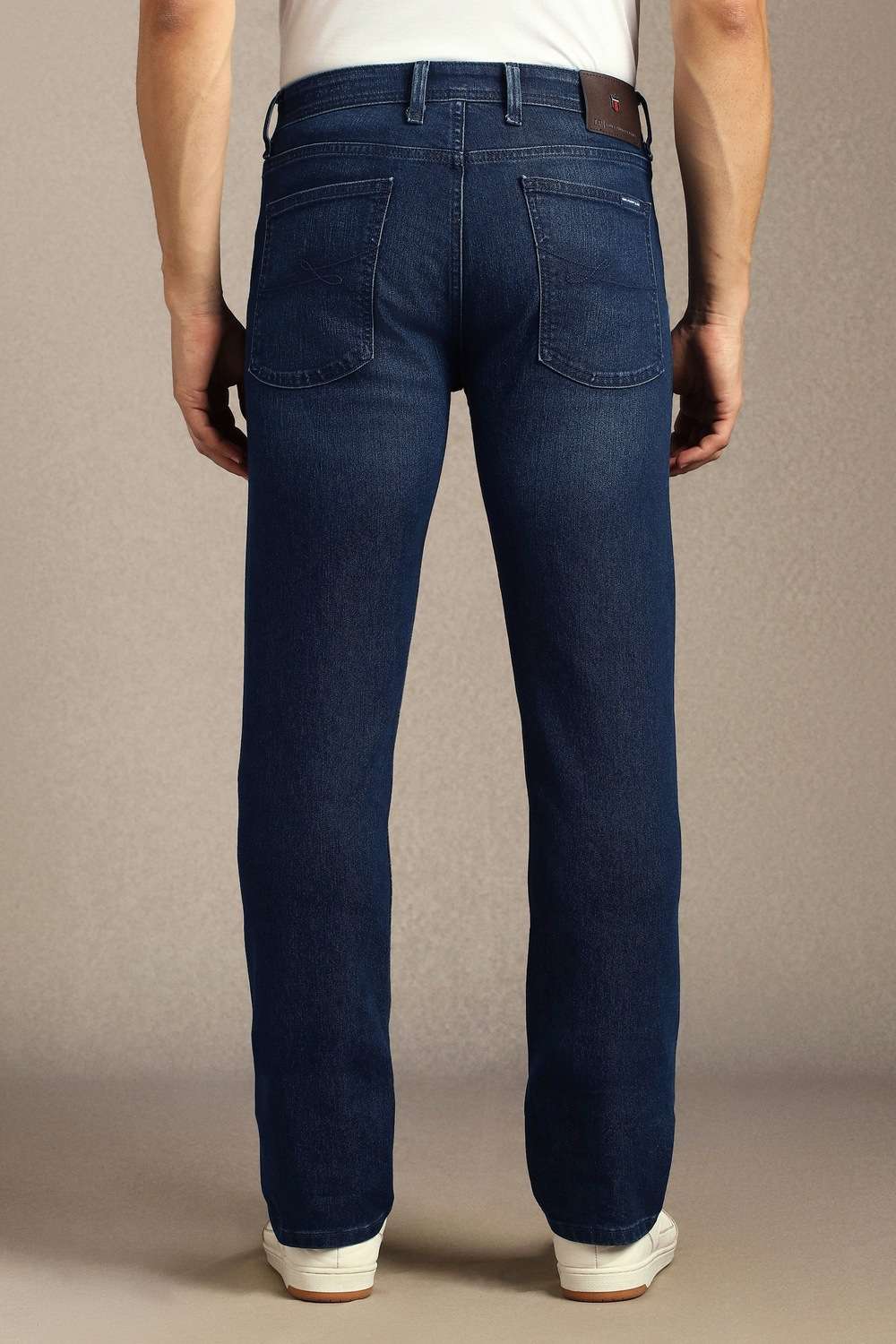 Solid-Polyester-Cotton-Regular-Fit-Men-s-Jeans