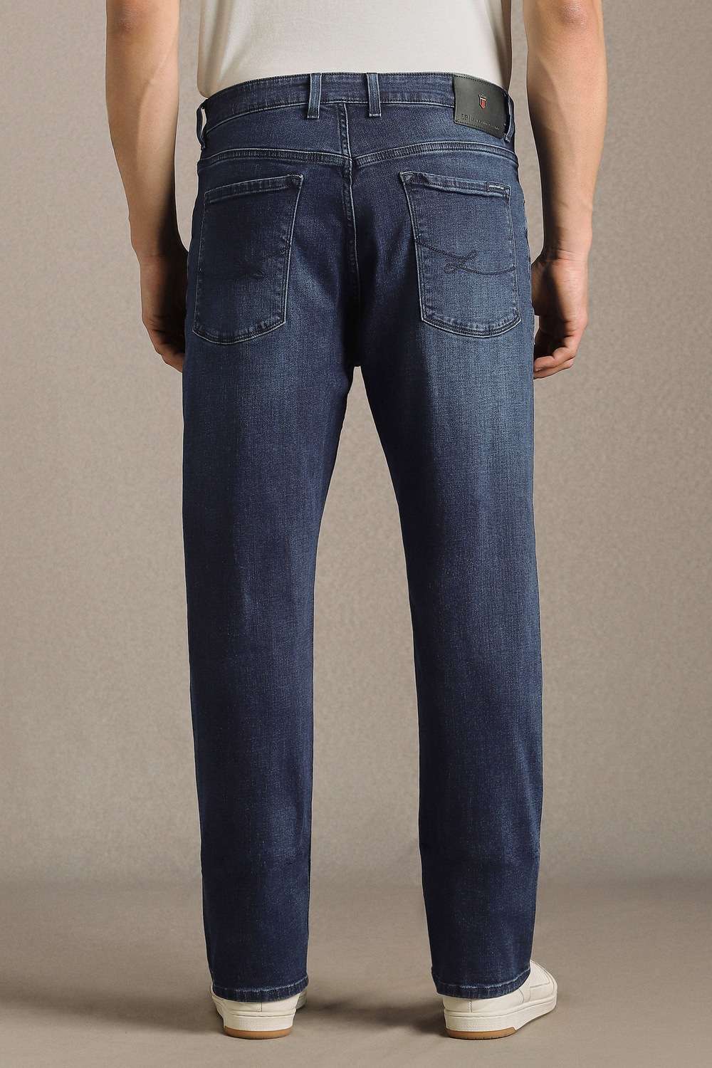 Solid-Cotton-Blend-Straight-Fit-Men-s-Jeans