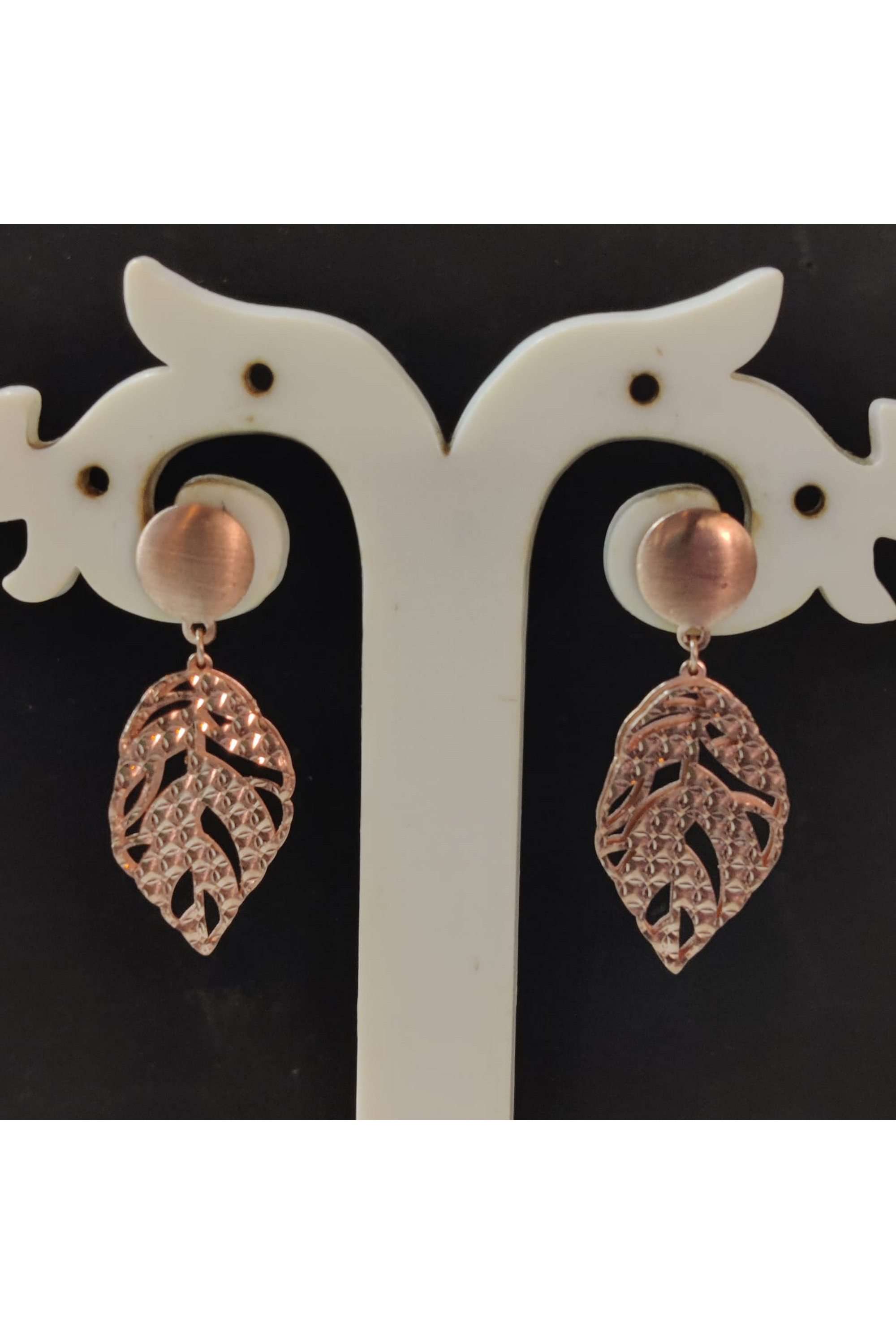 Leaf-Danglers-in-Rose-Gold-For-Women
