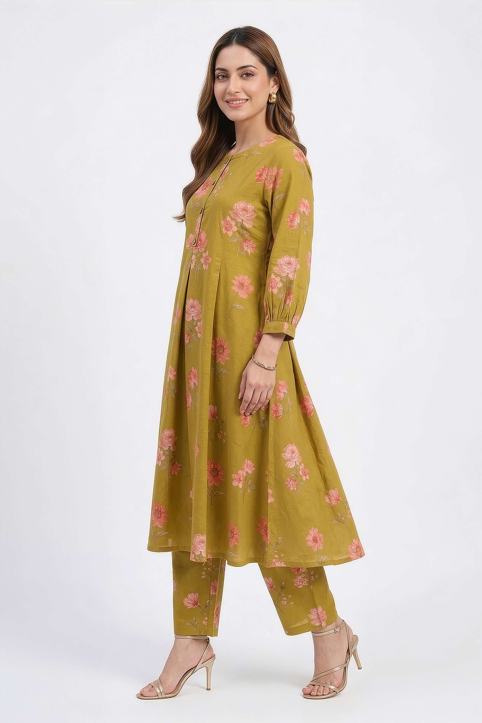Floral-Round-Neck-Cotton-Women-s-Kurta-And-Pants