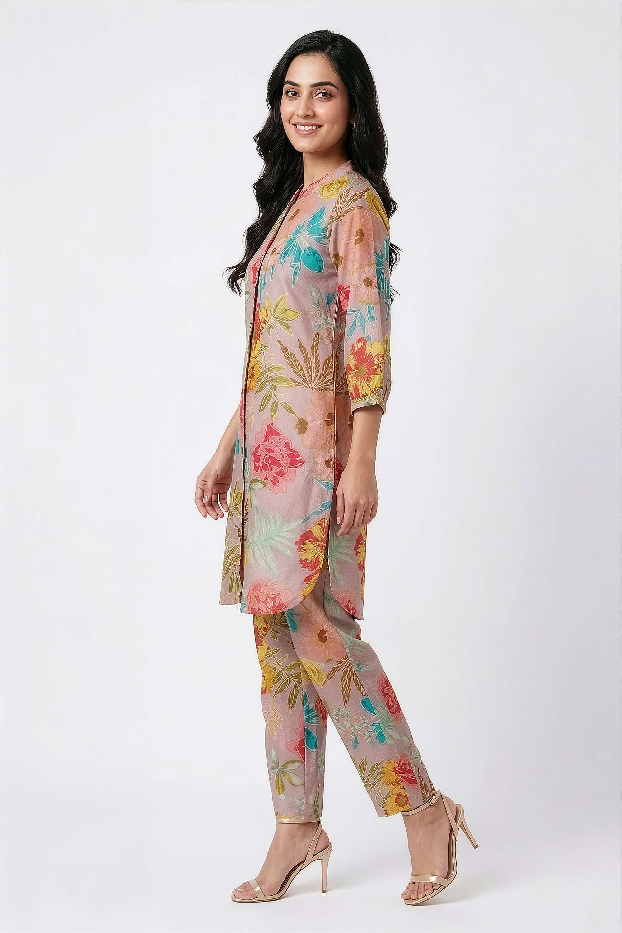 Floral-Round-Neck-Cotton-Women-s-Kurta-And-Pants