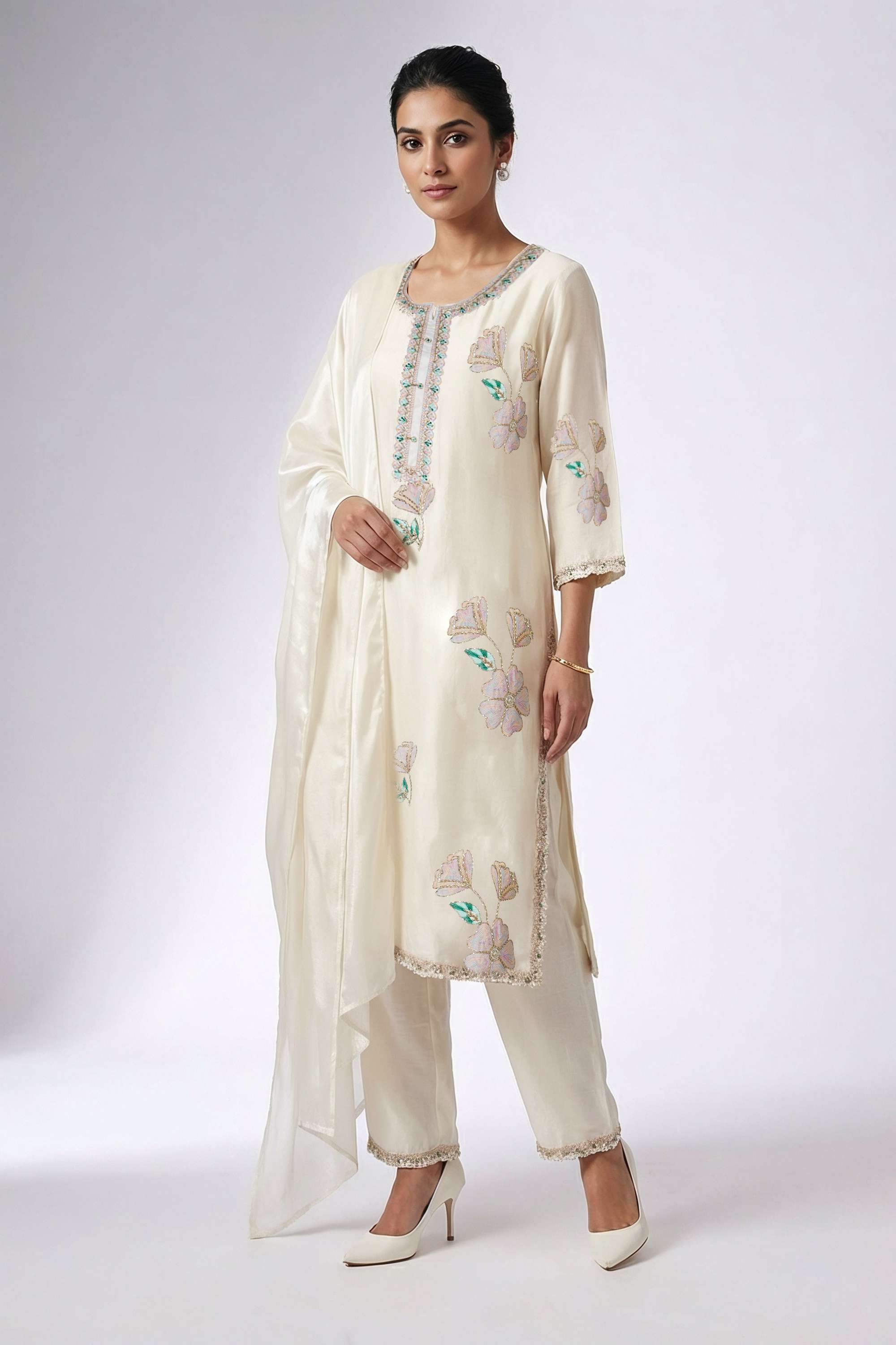Textured-Cotton-Blend-Women-Kurta-with-Pant-and-Dupatta